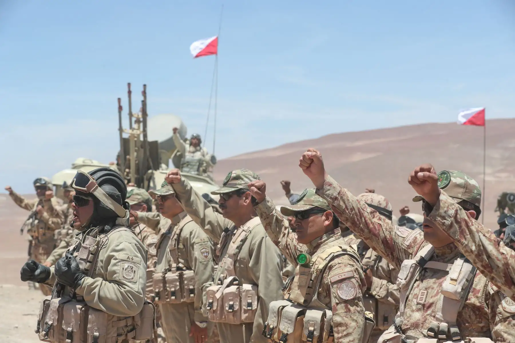 En el campo de maniobras Trelles en Locumba, el ministro de Defensa, supervisó el desarrollo del ejercicio conjunto Escudo II, donde se demostró la capacidad operacional de las FF.AA. Foto: ANDINA/ MINDEF