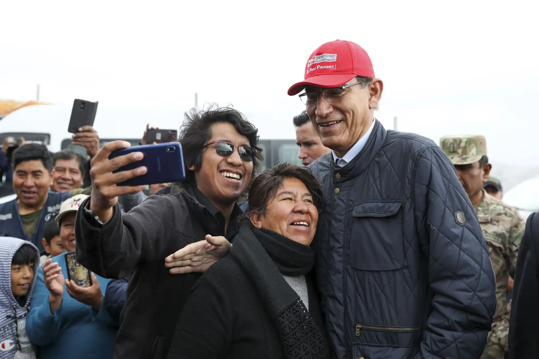 Jefe del Estado, Martín Vizcarra inspecciona la planta de tratamiento de aguas residuales de Puno. Luego el jefe de Estado presentó el proyecto: “Sistema de tratamiento de aguas residuales de la cuenca del Lago Titicaca – PTAR Titicaca.Foto: ANDINA/Prensa Presidencia