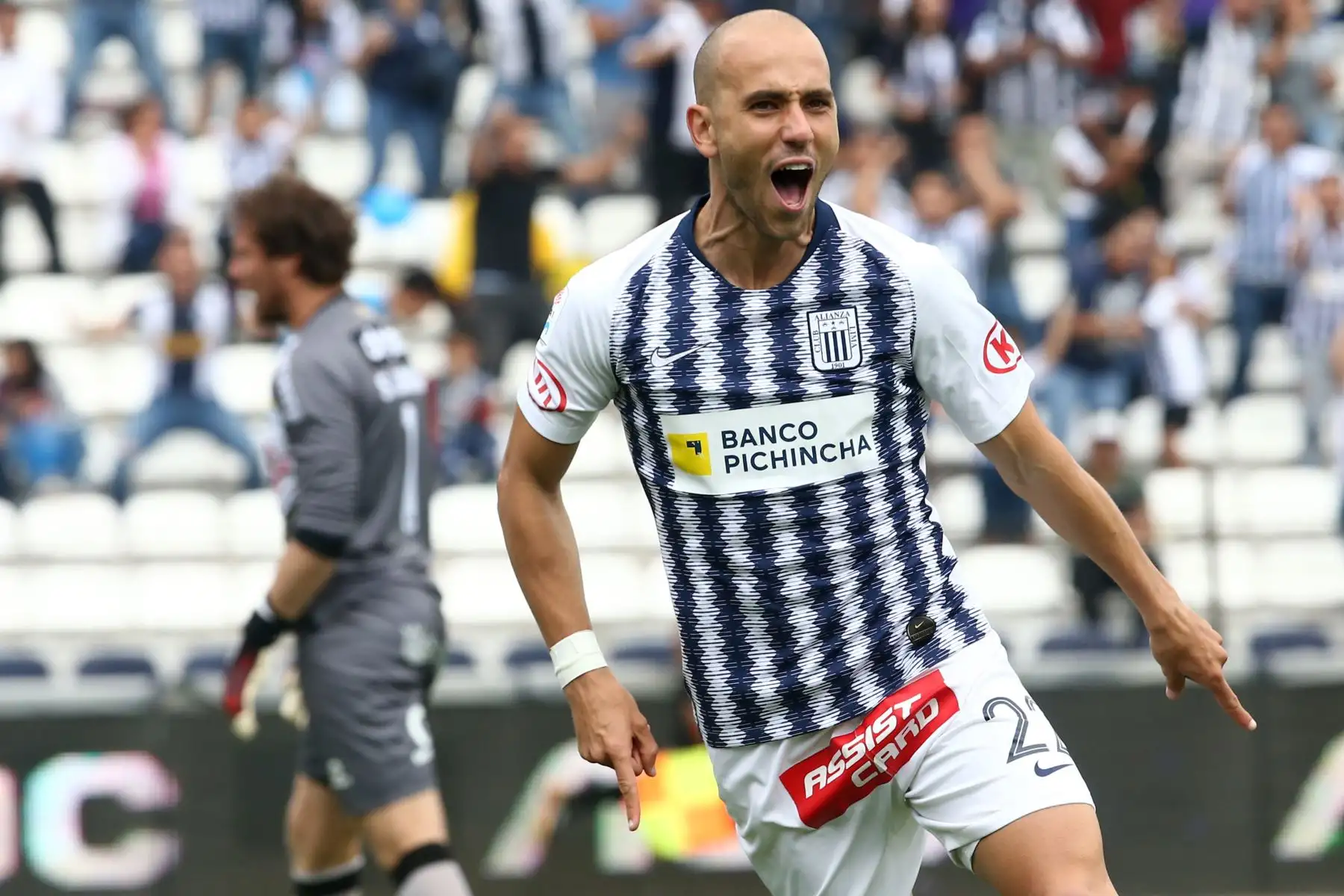 Federico Rodriguez celebra el gol de Alianza Lima ante  Sport Huancayo por la fecha 16 del Torneo Clausura de la Liga 1en el estadio Alejandro Villanueva de La Victoria.
Foto: ANDINA/Vidal Tarqui