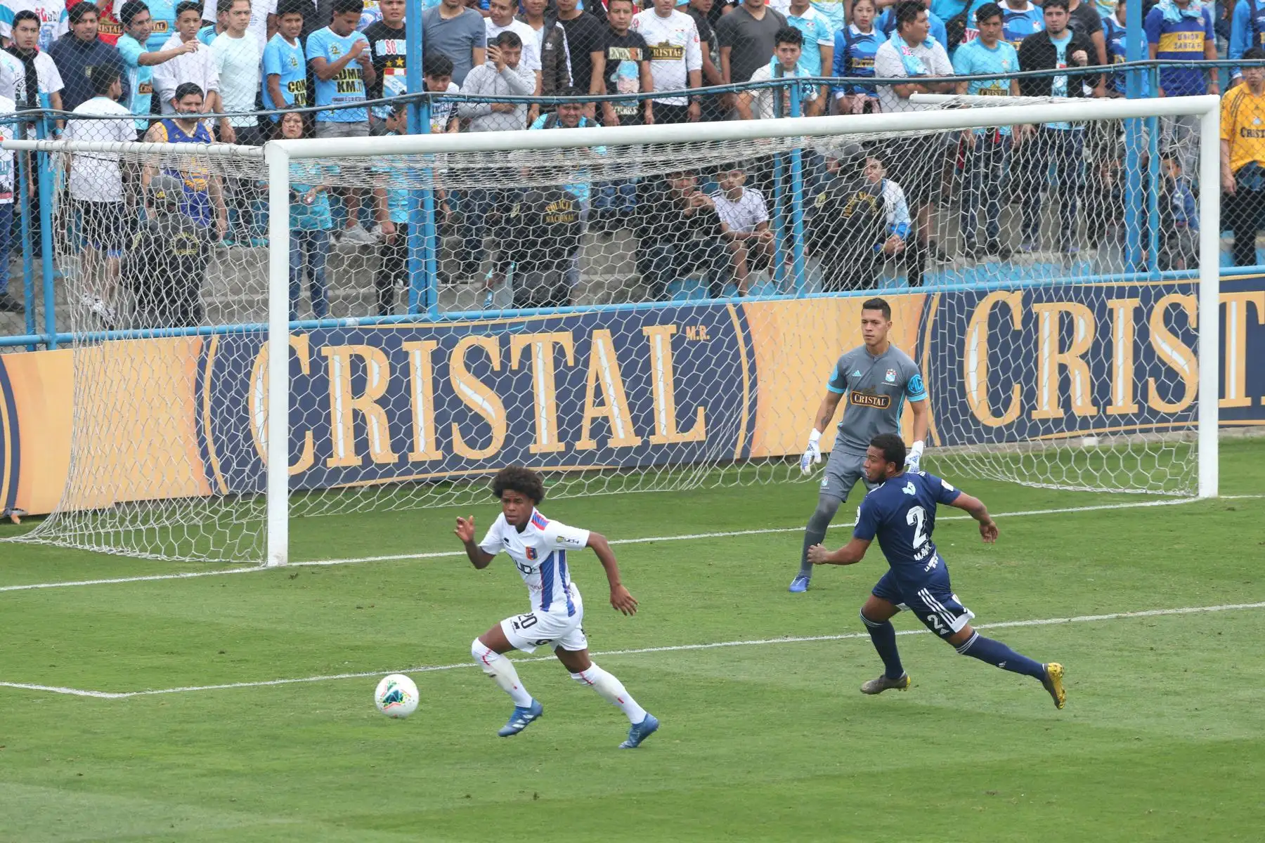 Sporting Cristal  gana 2 a 1 ante  Alianza UDH
 por el Torneo Clausura de la Liga 1.
Foto: ANDINA/ Eddy Ramos