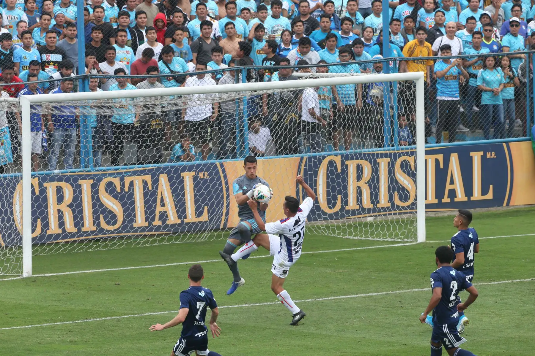 Sporting Cristal  gana 2 a 1 ante  Alianza UDH
 por el Torneo Clausura de la Liga 1.
Foto: ANDINA/ Eddy Ramos