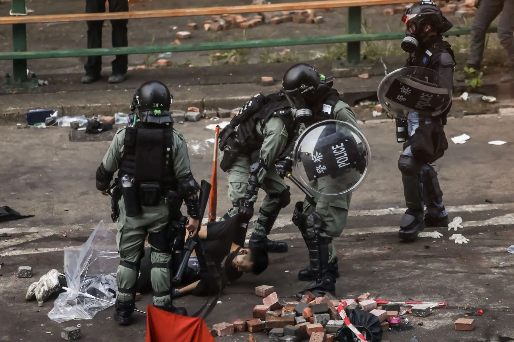 Alrededor de 60 personas fueron arrestadas en el Museo de Ciencia, cerca del campus universitario, según informó la emisora RTHK. Foto: AFP