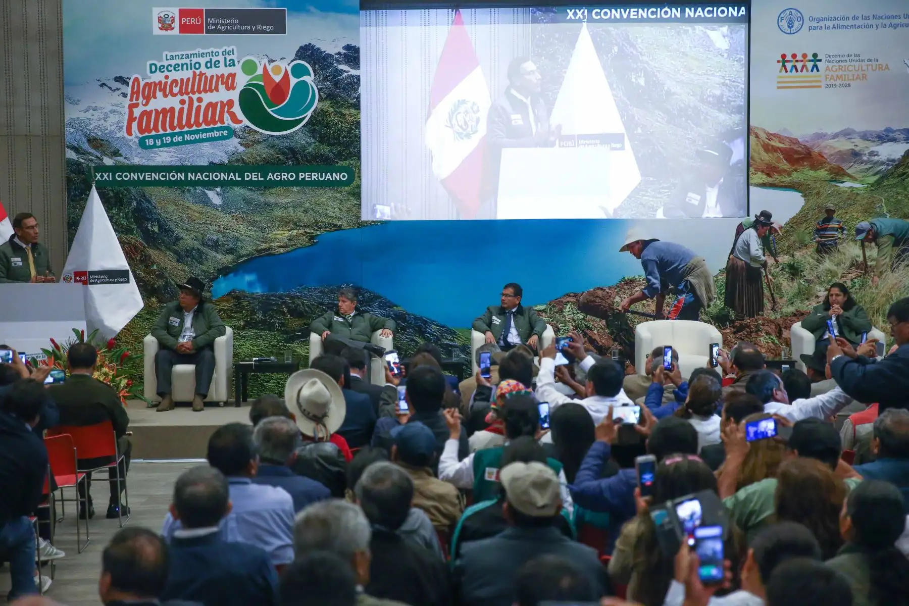Presidente Martín Vizcarra participa en la ceremonia de lanzamiento nacional del Decenio de la Agricultura Familiar.Foto: ANDINA/Vidal Tarqui