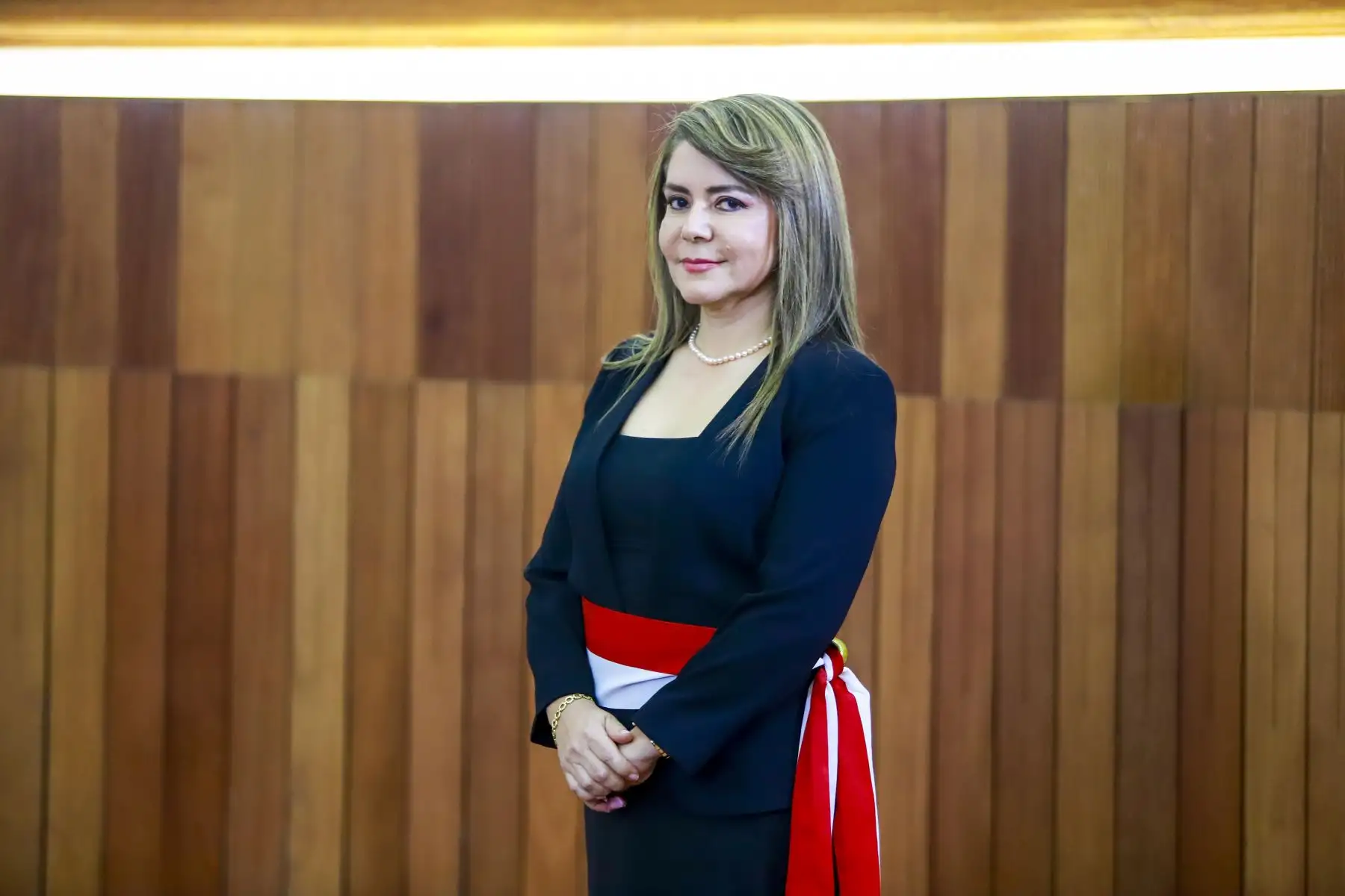Presidente Martín Vizcarra toma juramento a Elizabeth Hinostroza Pereyra como ministra de Salud.
Foto: ANDINA/Prensa Presidencia