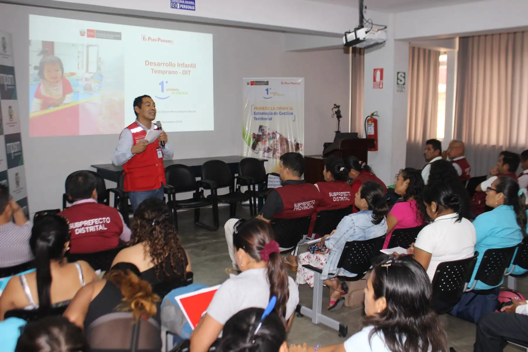 Capacitan a autoridades de la provincia y región San Martín sobre la estrategia Primero la Infancia.