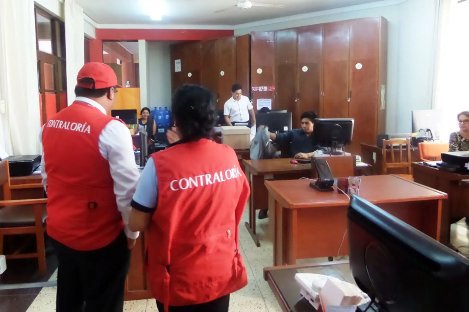 Personal de la Contraloría General continuó en todo el país con sus labores de control durante el estado de emergencia por covid-19 (imagen referencial). ANDINA/Difusión