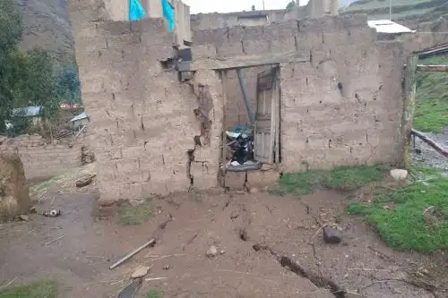 Al menos 12 viviendas están a punto de colapsar por fenómeno geológico en Cusipata, Cusco. ANDINA/Difusión