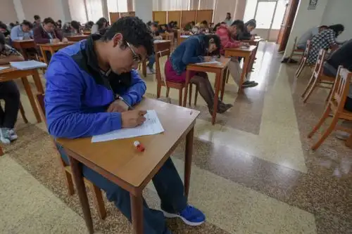 El examen de admisión para obtener una de las 45 becas al XIII Curso de Extensión Universitaria (CEU) en Regulación de Servicios de Saneamiento se aplicará el domingo 24 de noviembre a escala nacional.