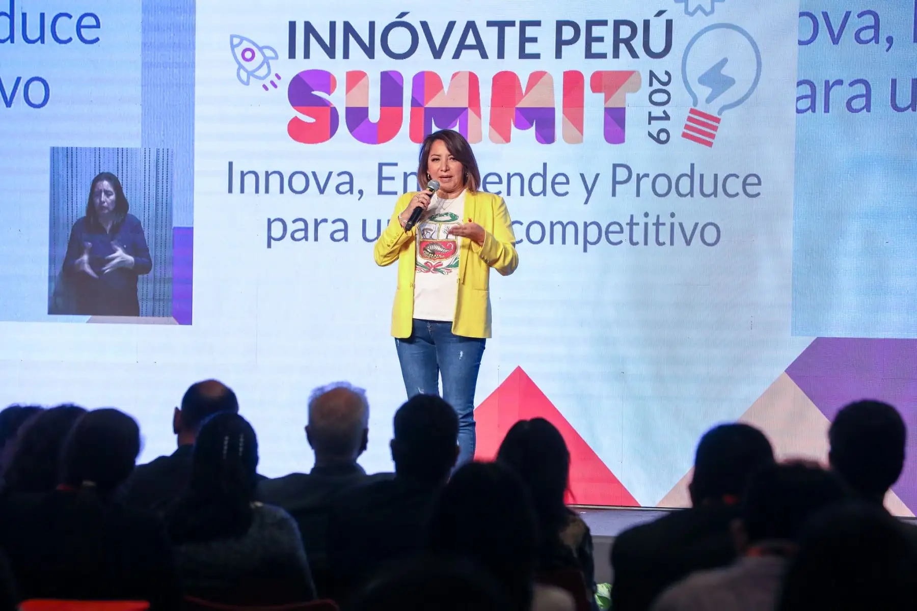 Ministra de la Producción, Rocío Barrios