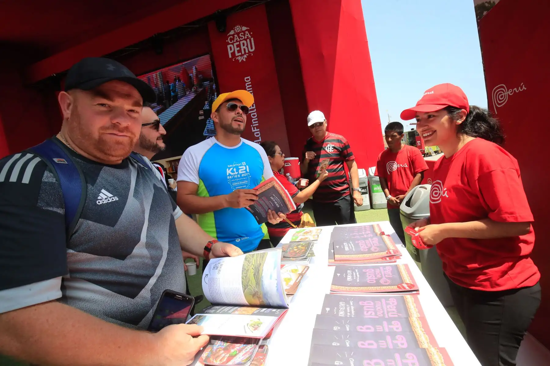 Inauguración de la Casa Perú en los Domos de San Miguel con motivo de la Copa Libertadores de América que se jugará en nuestro país. 


Foto: Andina/Juan Carlos Guzmán Negrini