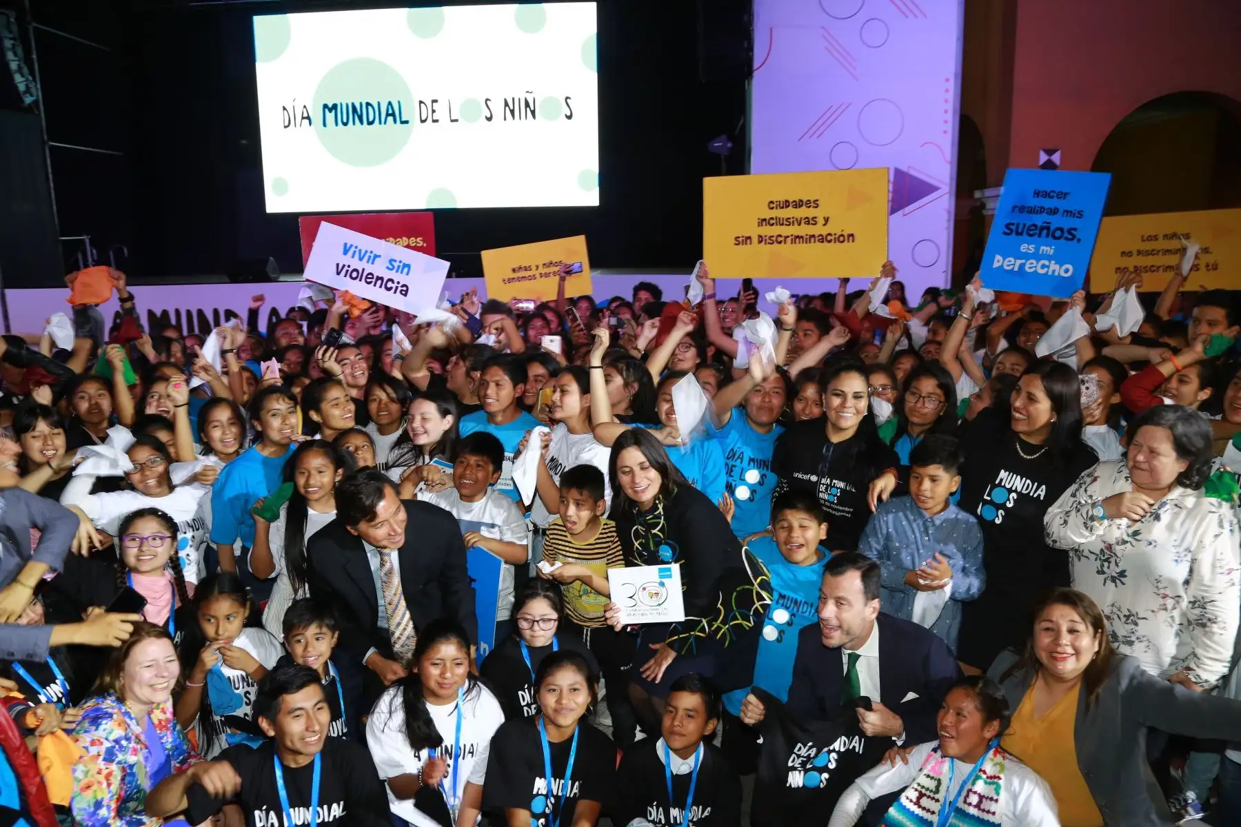 Unicef reconoce esfuerzos del Estado peruano a favor de los niños, niñas y adolescentes.