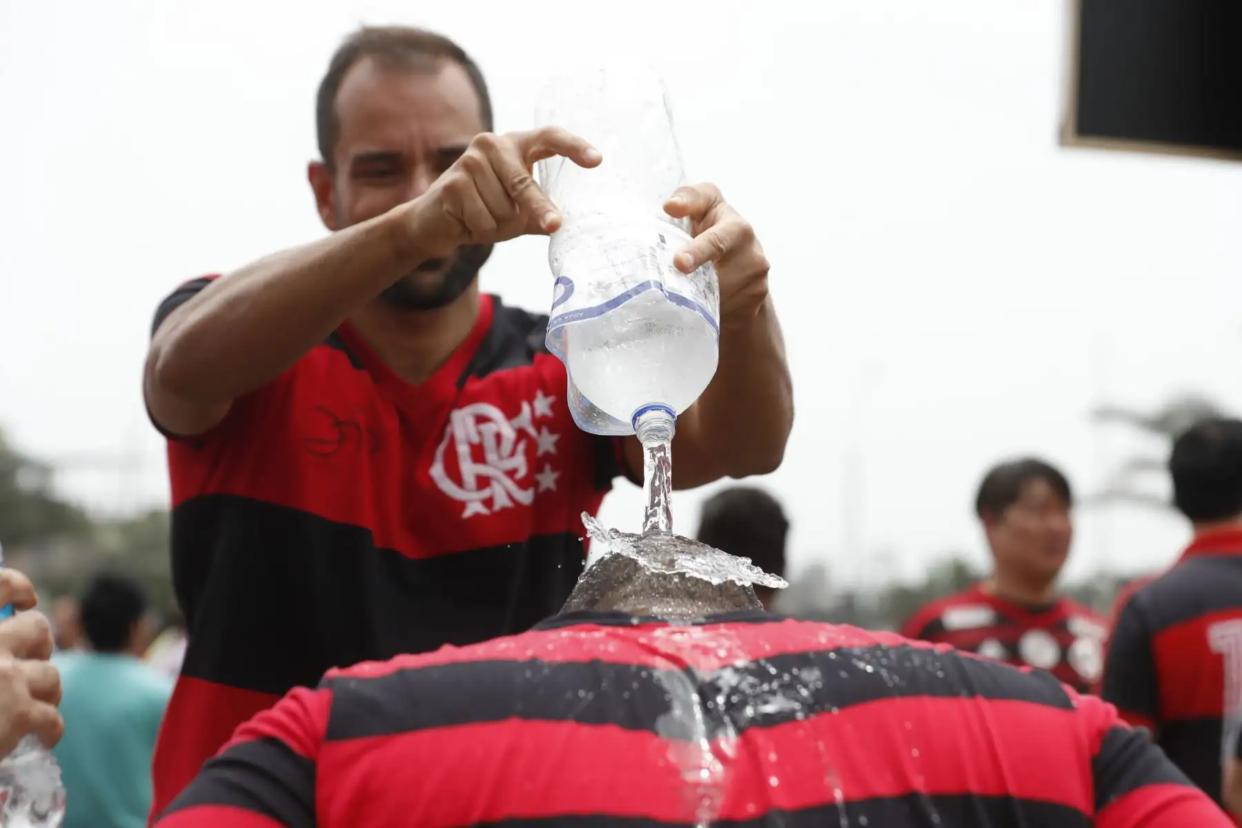 Hinchas de Flamengo llegan al estadio Monumental donde se jugará la gran final de la Copa Libertadores 2019.
Foto: ANDINA/Renato Pajuelo