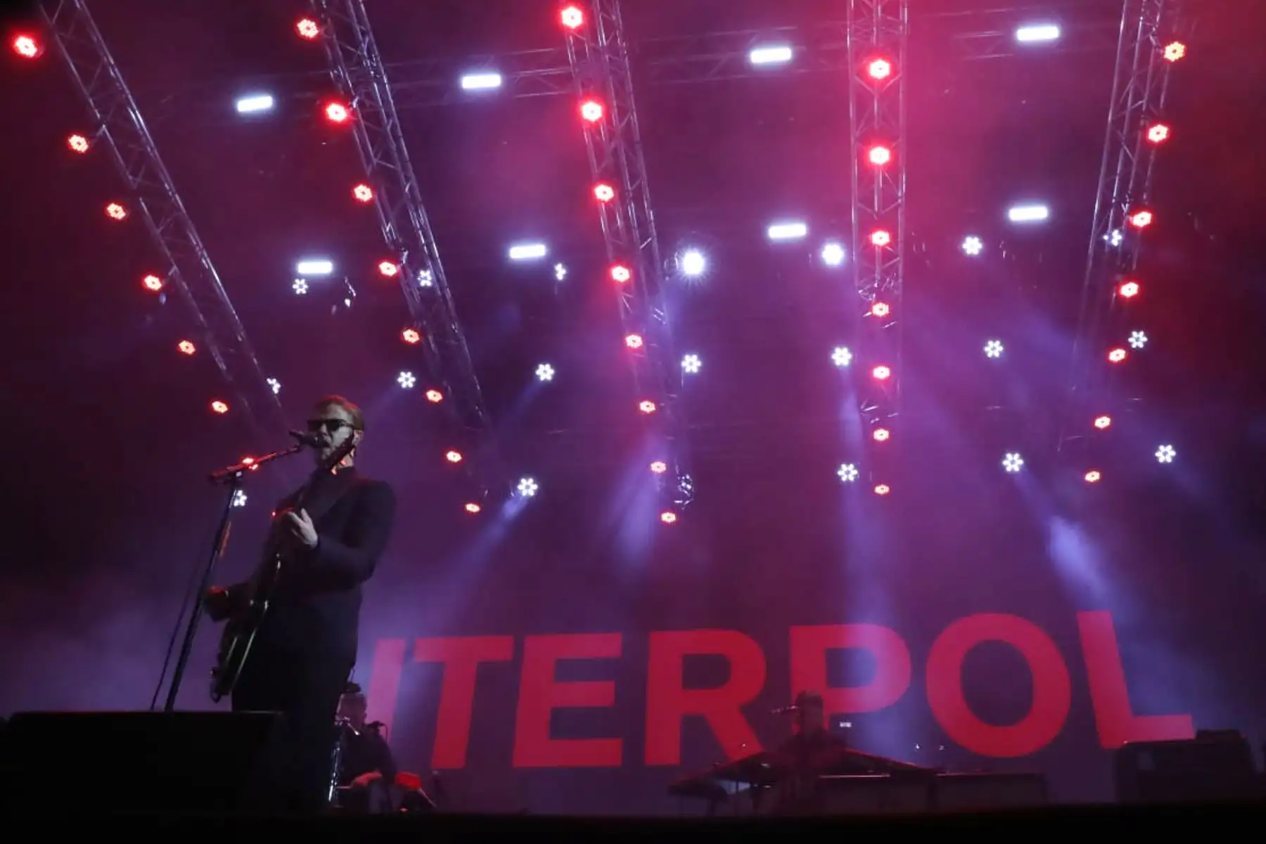 La banda neoyorkina Interpol se presenta en el "Vivo x el Rock" en el estadio San Marcos. Foto: ANDINA/Andrés Valle