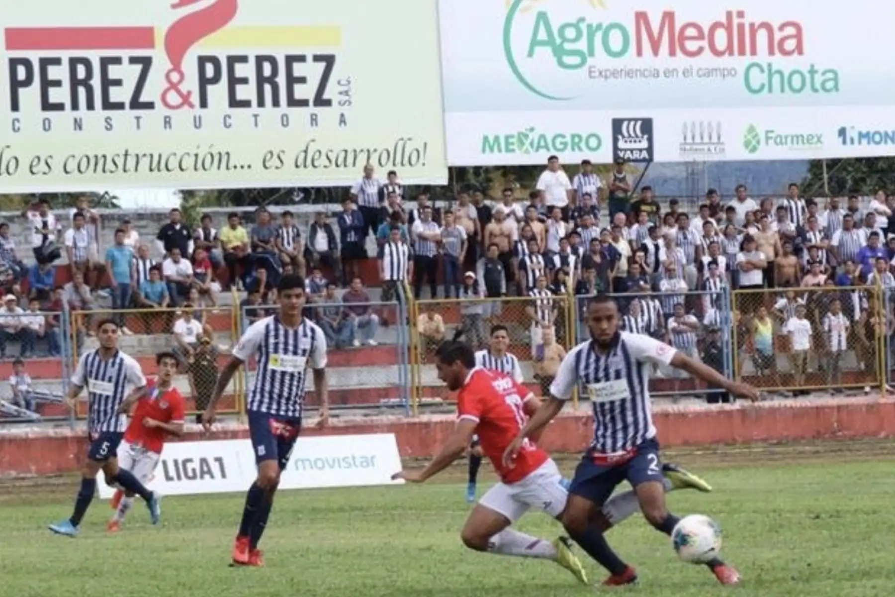 Alianza Lima derrotó 3-2 a Unión Comercio en Moyobamba y se proclamó ganador del Torneo Clausura en la última jornada.
Foto:Twitter Movistar Liga 1