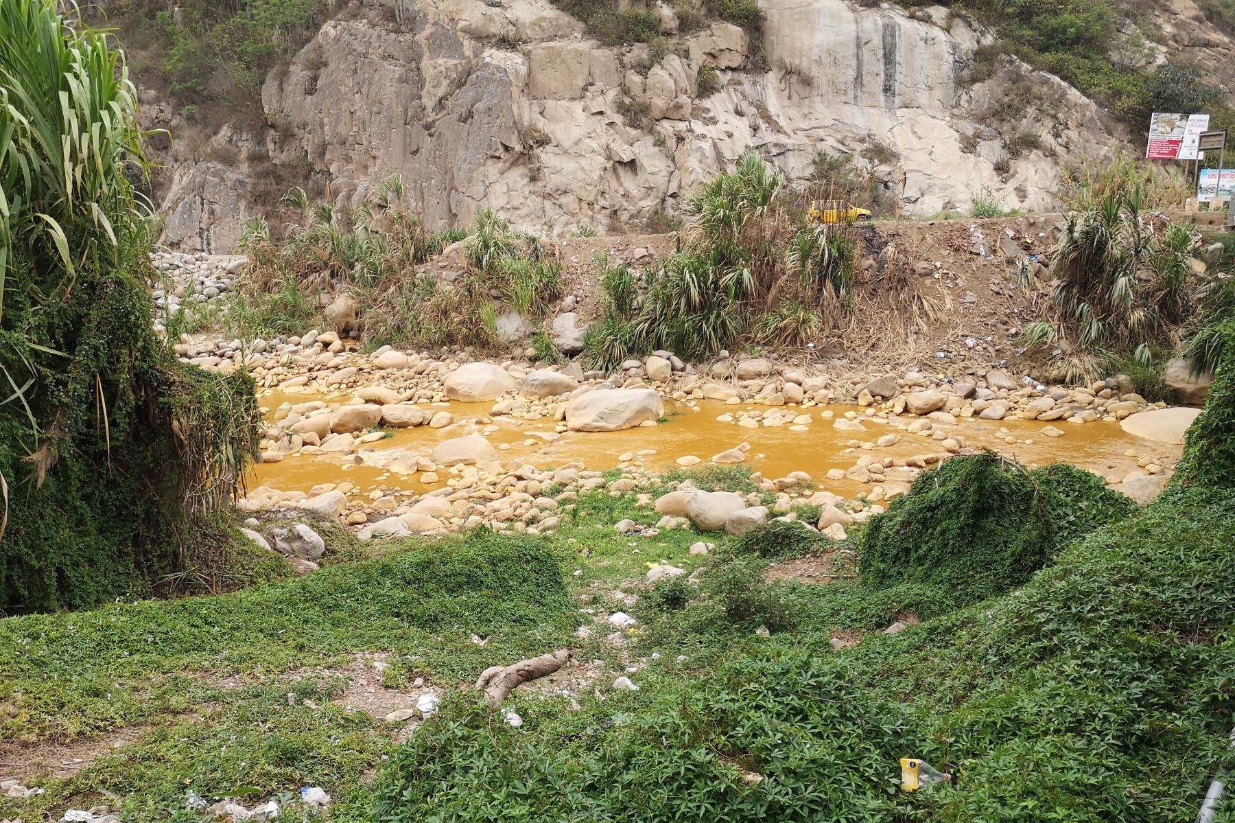 La oficina de la Defensoría del Pueblo en La Libertad pidió declarar en emergencia al río Moche afectado por alto grado de contaminación. ANDINA/Difusión