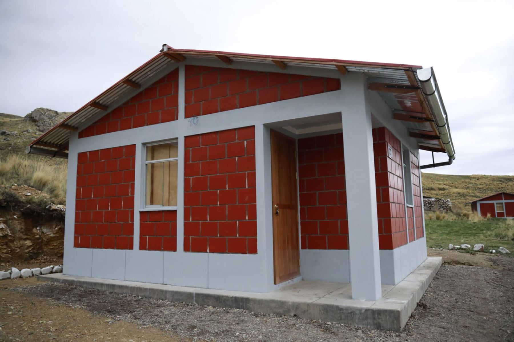 Con la reanudación de actividades, se retomó la construcción de más de 5,500 casas bioclimáticas en Apurímac, Cusco y Puno. ANDINA/Difusión