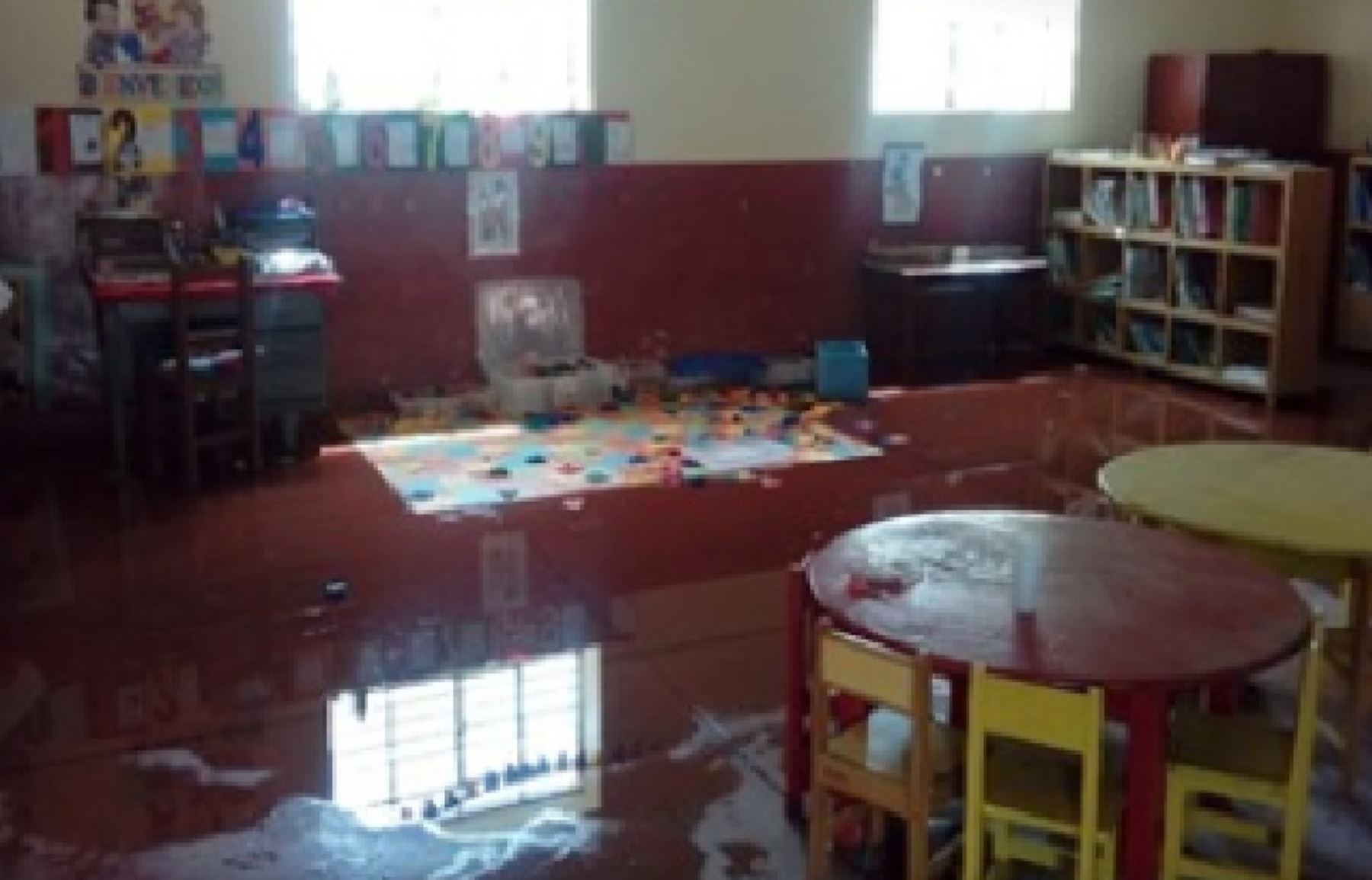 Lluvias intensas afectan ambientes de colegio ubicado en la sierra de Áncash. ANDINA/Difusión