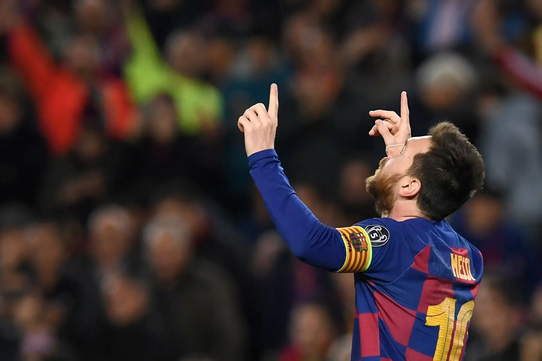 El delantero argentino de Barcelona, ​​Lionel Messi, celebra tras marcar un gol durante el partido de fútbol del Grupo F de la UEFA Champions League entre el FC Barcelona y el Borussia Dortmund .
Foto: AFP