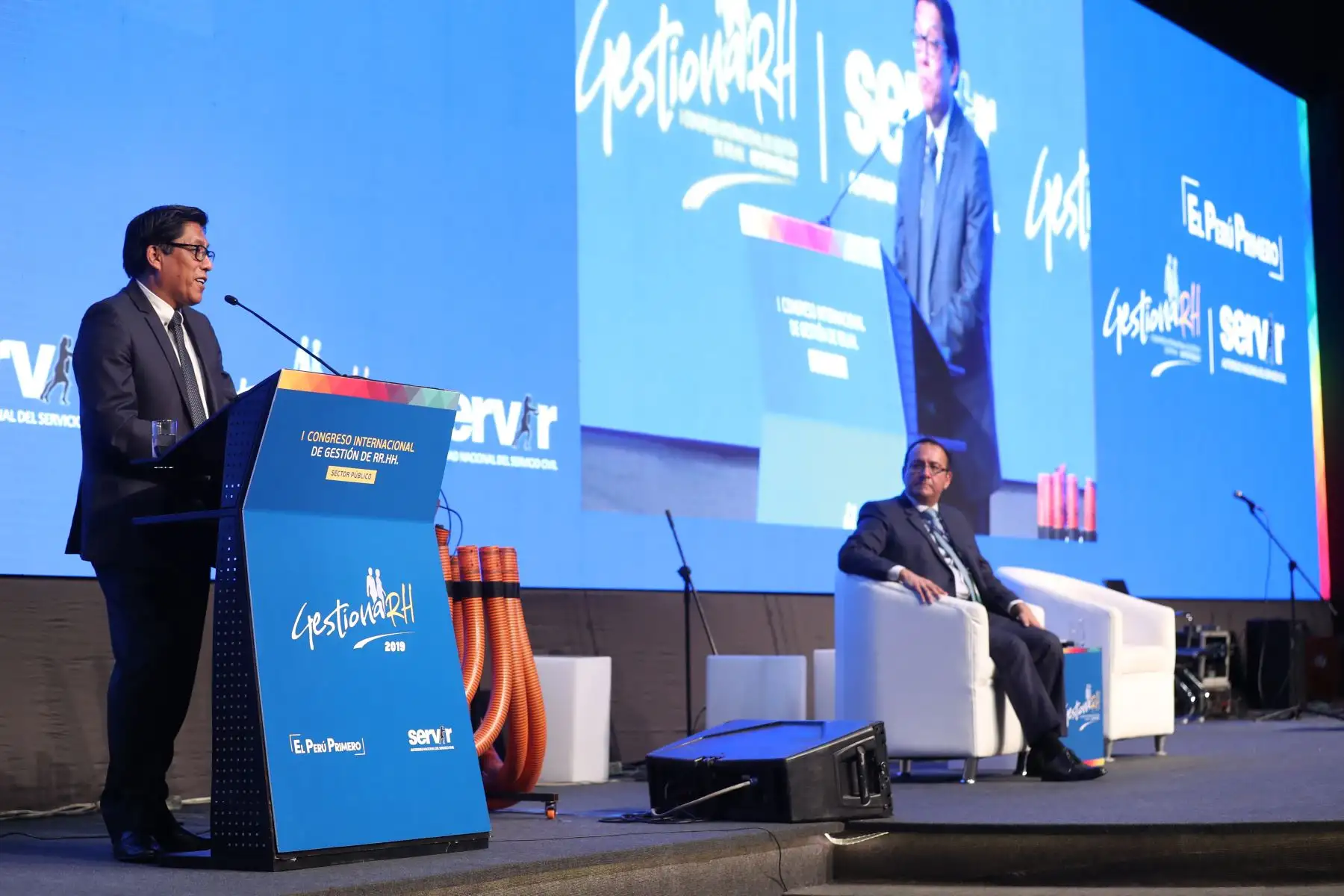 El jefe del Gabinete Ministerial, Vicente Zeballos, clausuró el I Congreso Internacional de Gestión de Recursos Humanos, que reunió por dos días a más de tres mil líderes de RR. HH. en los tres niveles de gobierno.
Foto: ANDINA/PCM