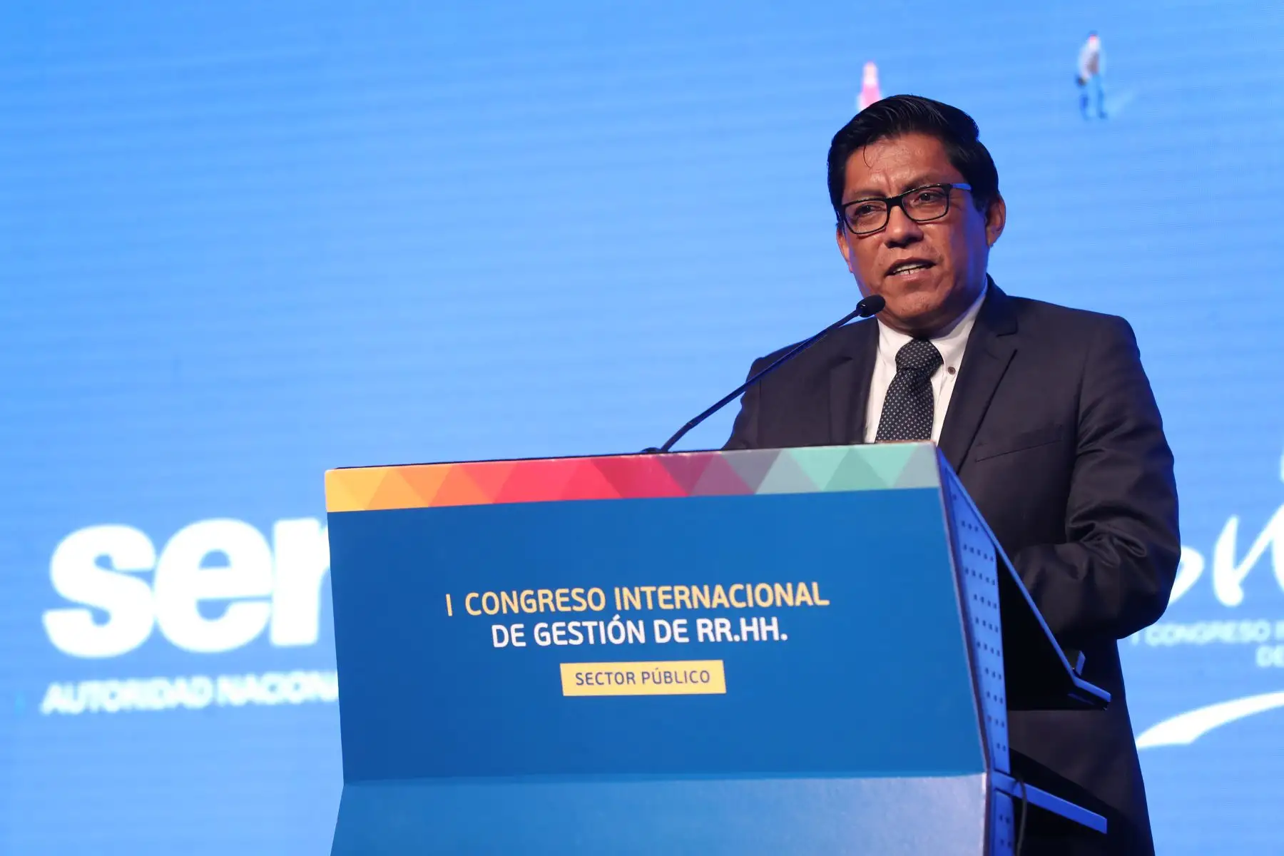 El jefe del Gabinete Ministerial, Vicente Zeballos, clausuró el I Congreso Internacional de Gestión de Recursos Humanos, que reunió por dos días a más de tres mil líderes de RR. HH. en los tres niveles de gobierno.
Foto: ANDINA/PCM