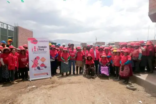 Ministerio de Trabajo supervisa proyectos que generan 241 empleos temporales en Puno. ANDINA/Difusión