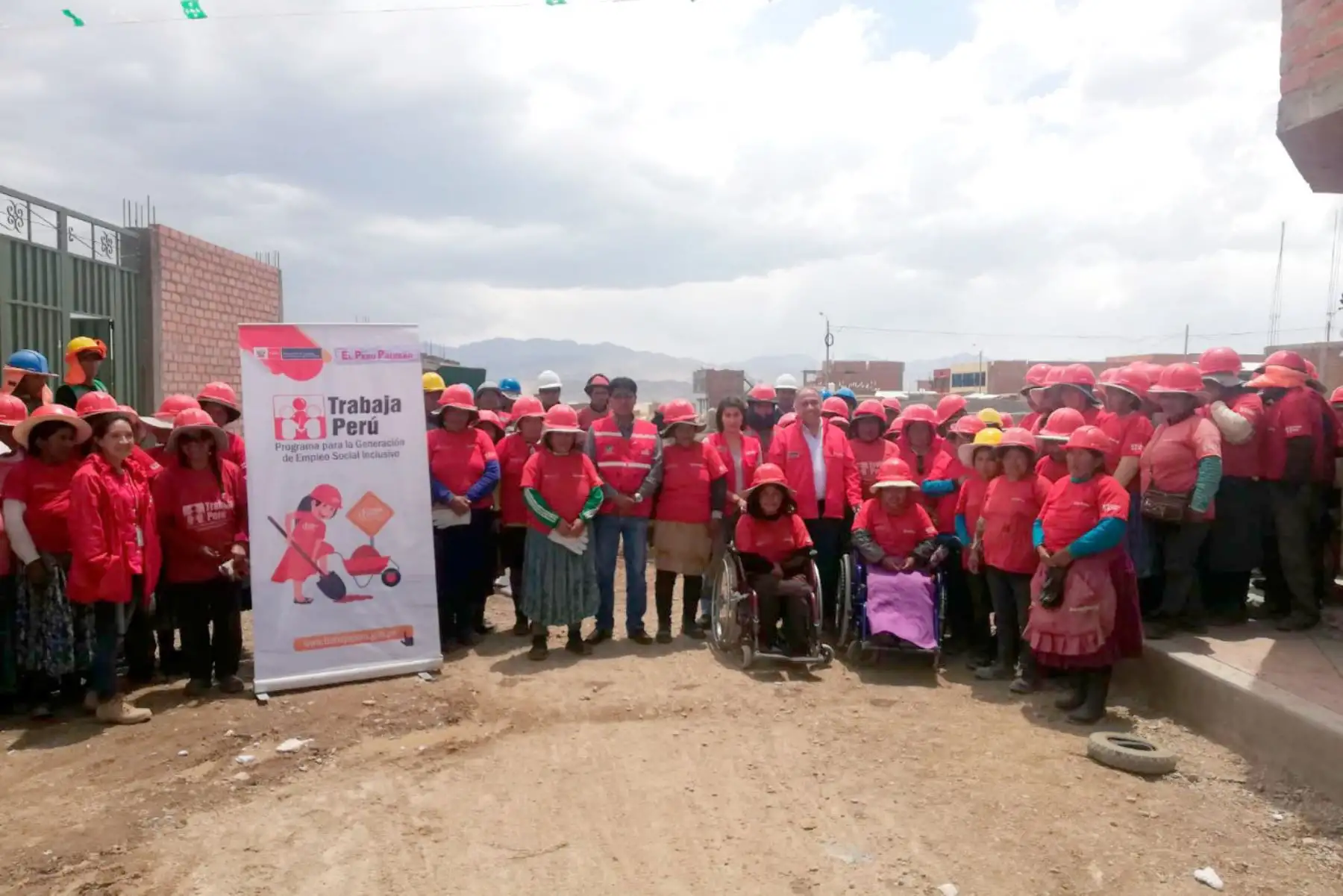 Ministerio de Trabajo supervisa proyectos que generan 241 empleos temporales en Puno. ANDINA/Difusión