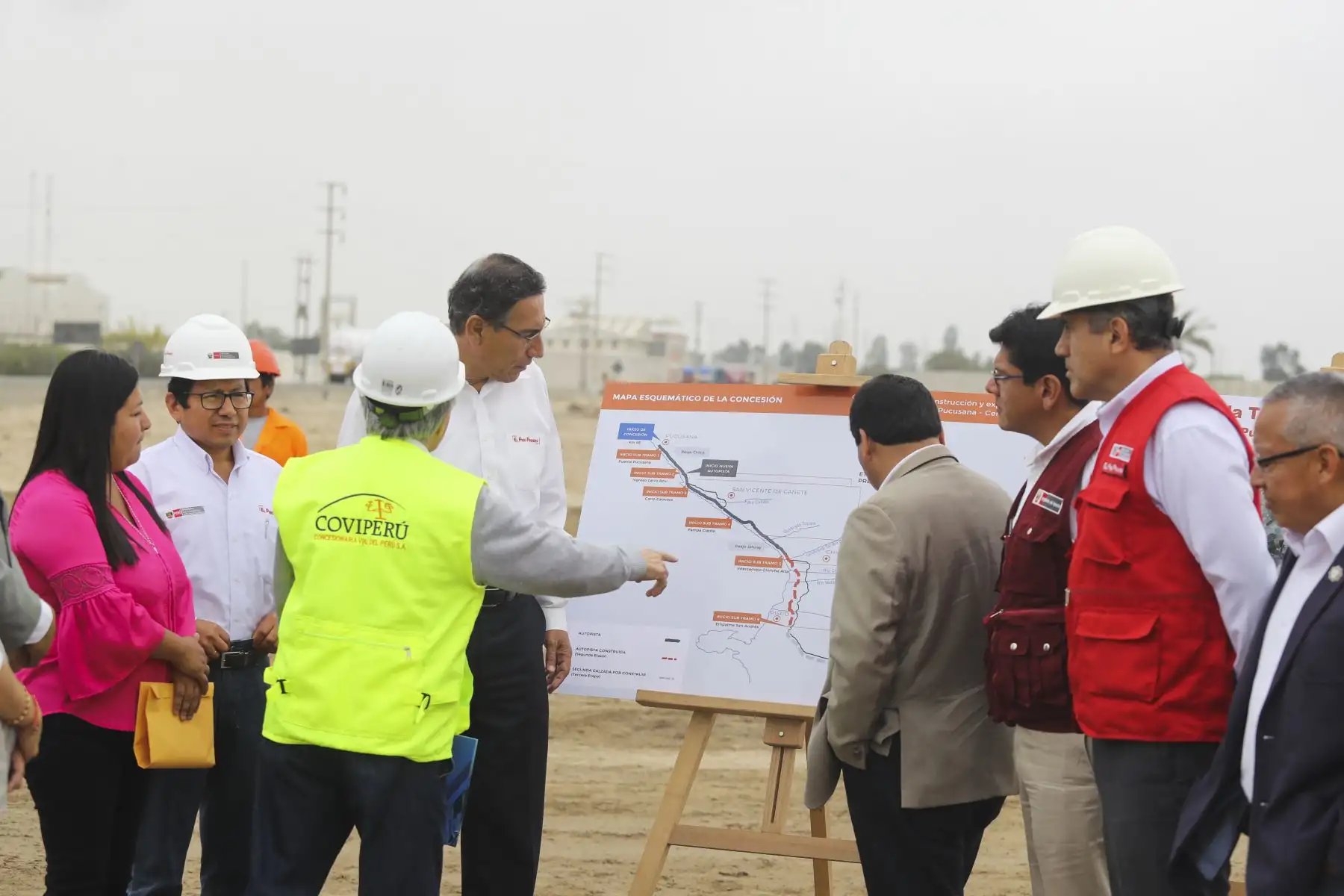 Presidente Vizcarra participa en el reinicio de obras de la segunda calzada entre San Andrés y Guadalupe. Foto: ANDINA/ Prensa Presidencia
