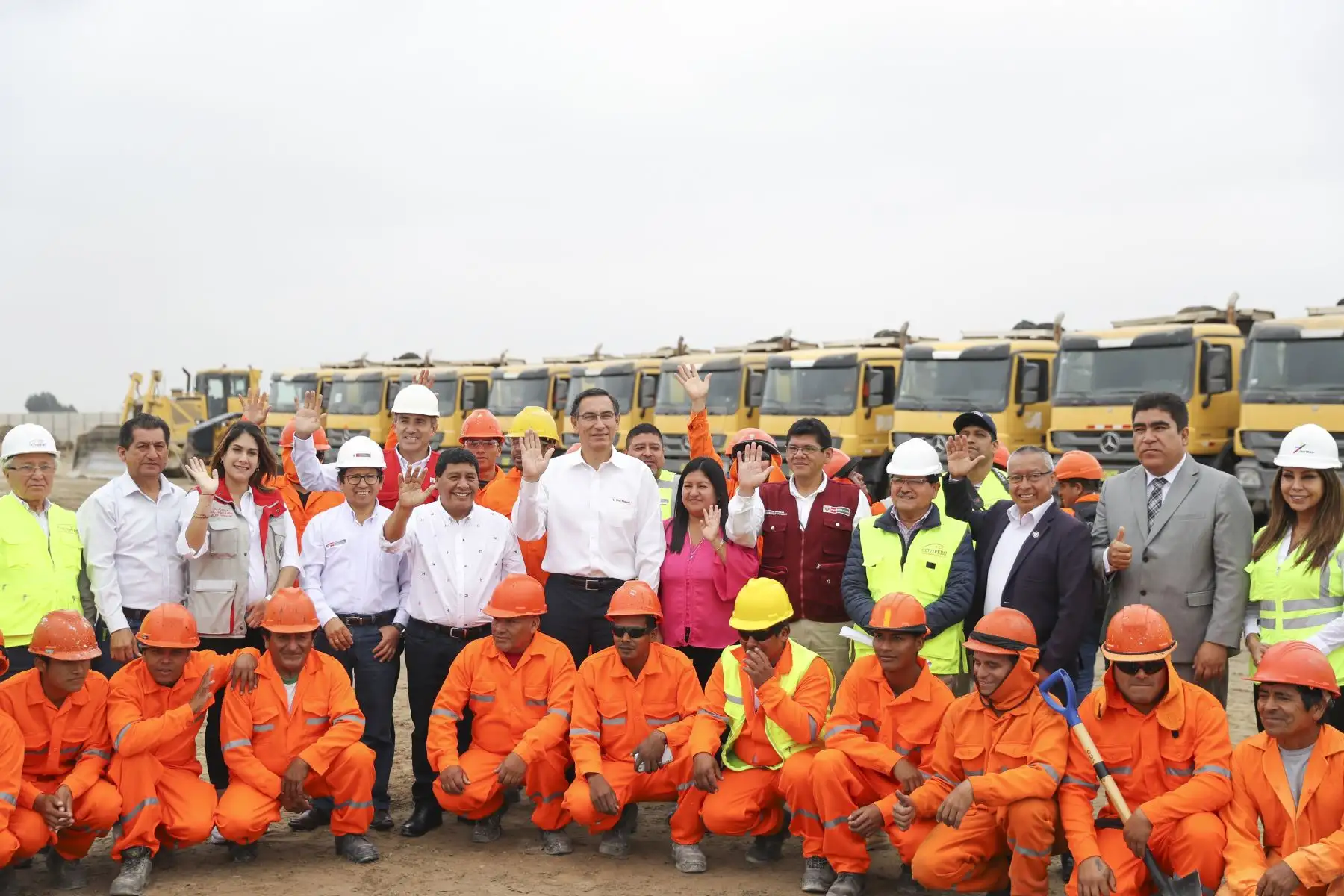 Presidente Vizcarra participa en el reinicio de obras de la segunda calzada entre San Andrés y Guadalupe. Foto: ANDINA/ Prensa Presidencia