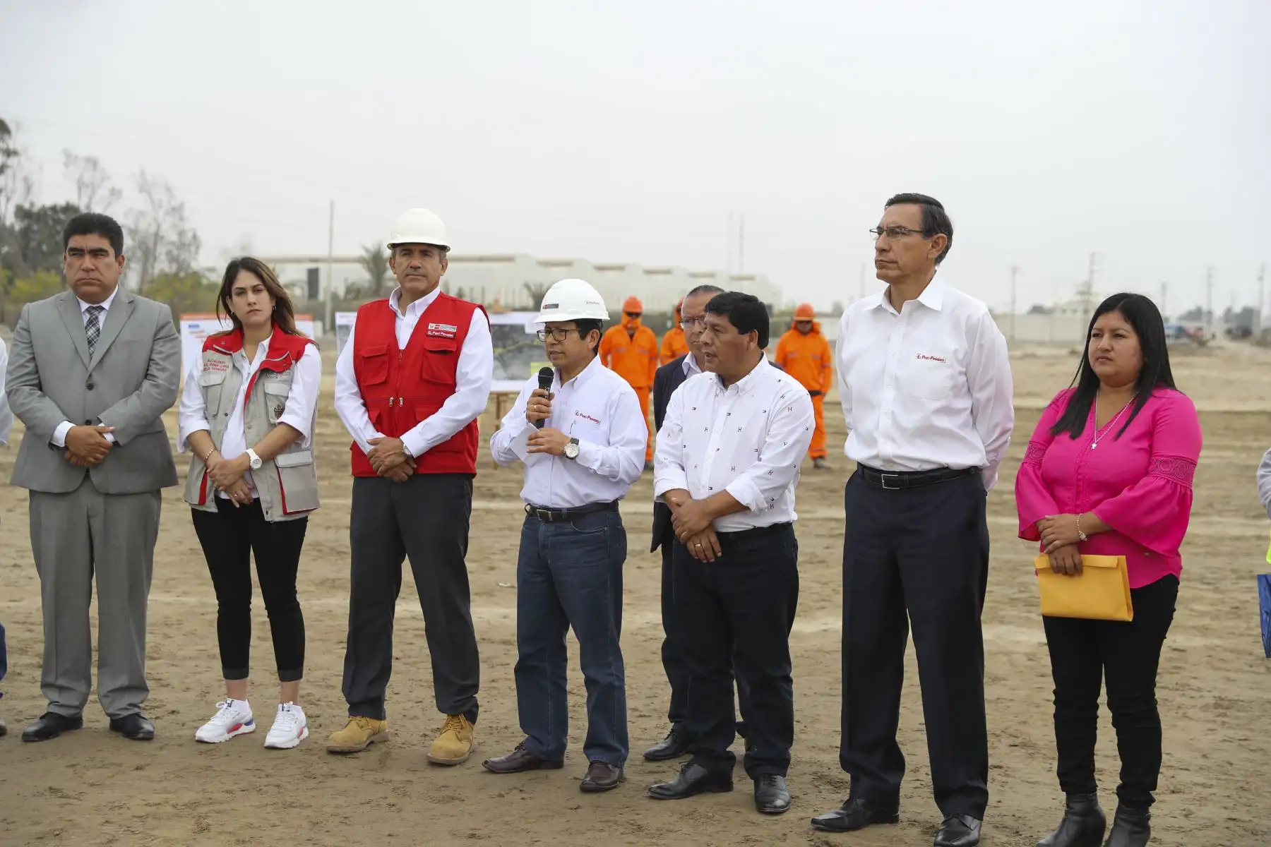 Presidente Vizcarra participa en el reinicio de obras de la segunda calzada entre San Andrés y Guadalupe. Foto: ANDINA/ Prensa Presidencia