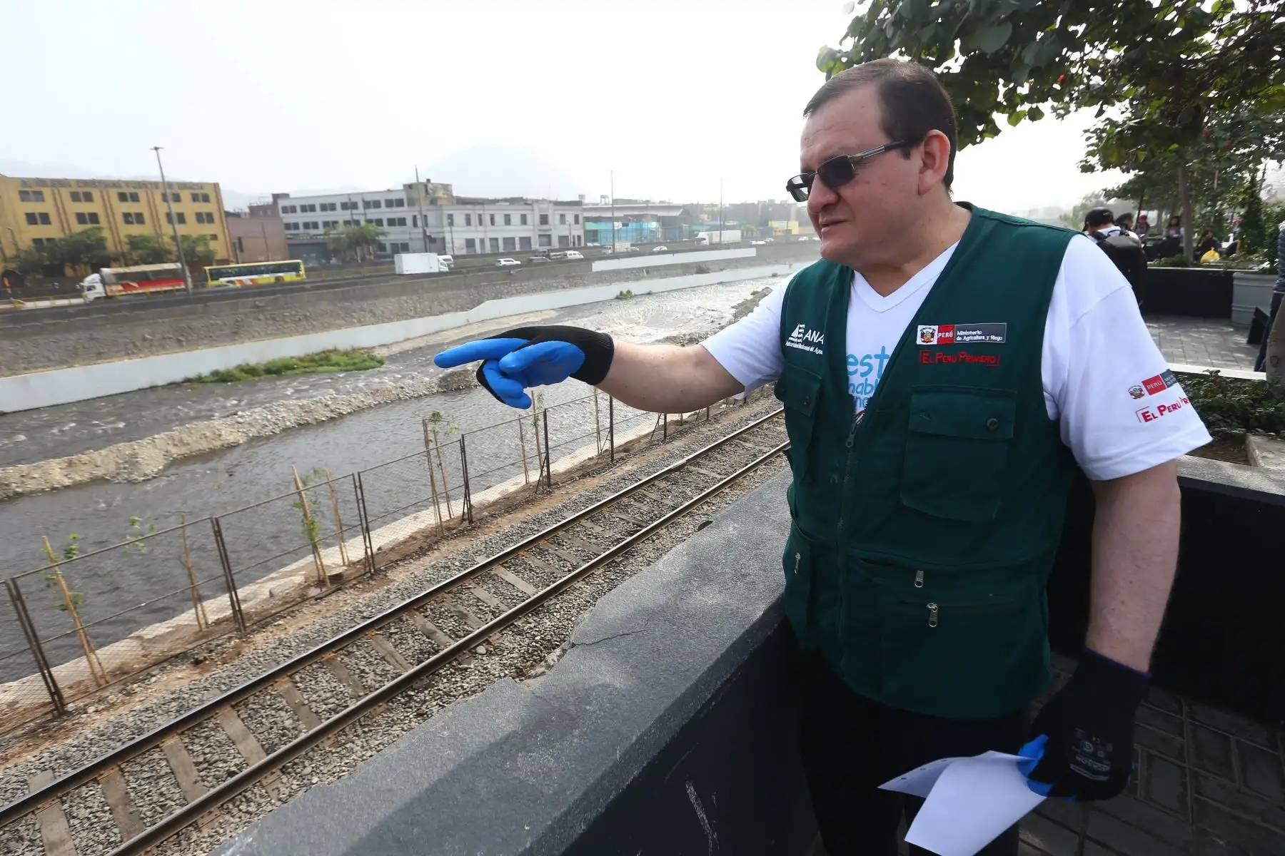 El Ministerio de Agricultura y Riego a través de la Autoridad Nacional del Agua (ANA) lanzará la campaña “Nuestro río hablador nos llama” con una jornada de limpieza en un tramo del río Rímac (debajo del puente Santa Rosa).
Foto: ANDINA/Héctor Vinces