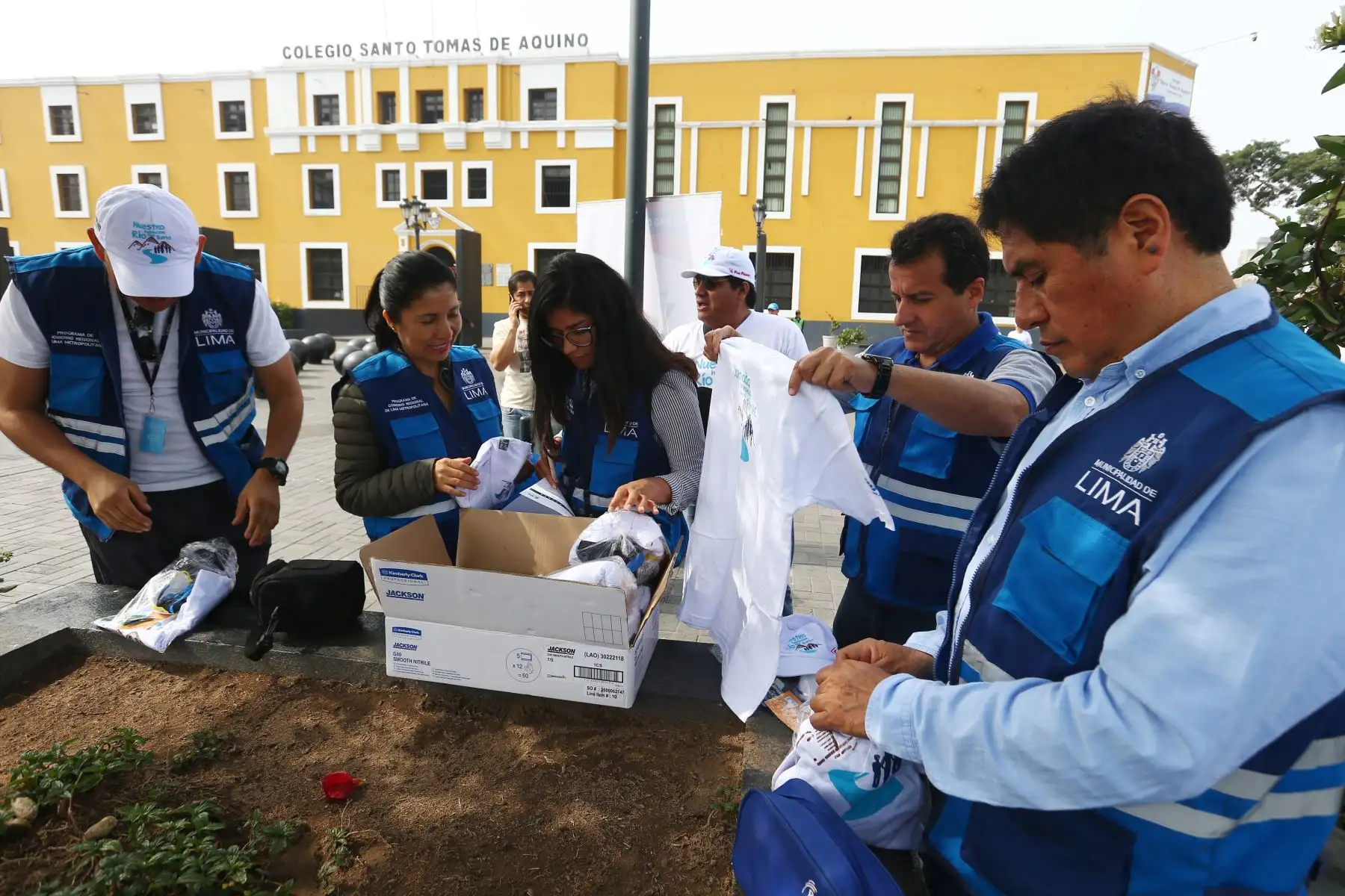 El Ministerio de Agricultura y Riego a través de la Autoridad Nacional del Agua (ANA) lanzará la campaña “Nuestro río hablador nos llama” con una jornada de limpieza en un tramo del río Rímac (debajo del puente Santa Rosa).
Foto: ANDINA/Héctor Vinces