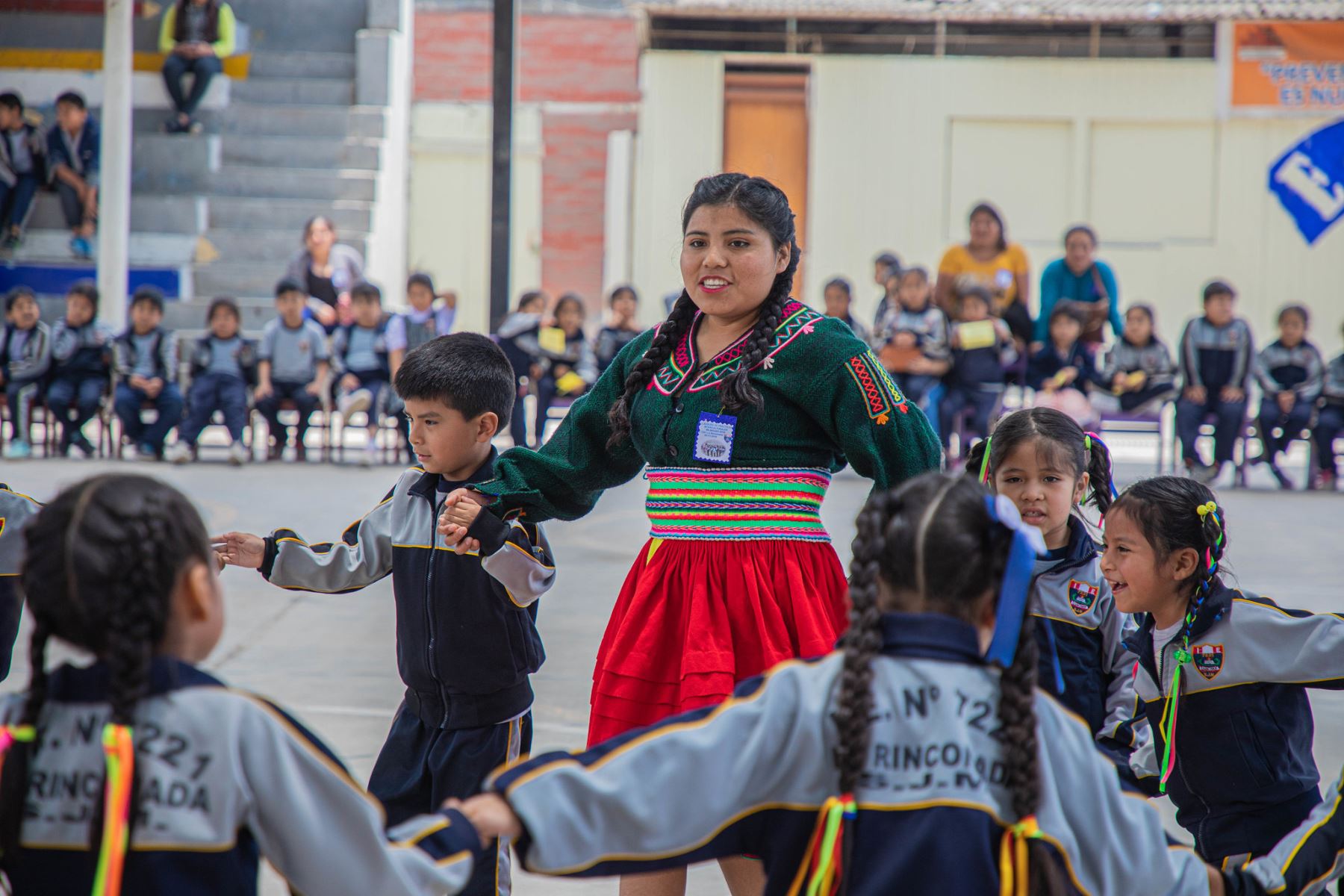 Becados de Pronabec enseñan en quechua y aimara en colegios de Lima. Foto: Andina/Difusión