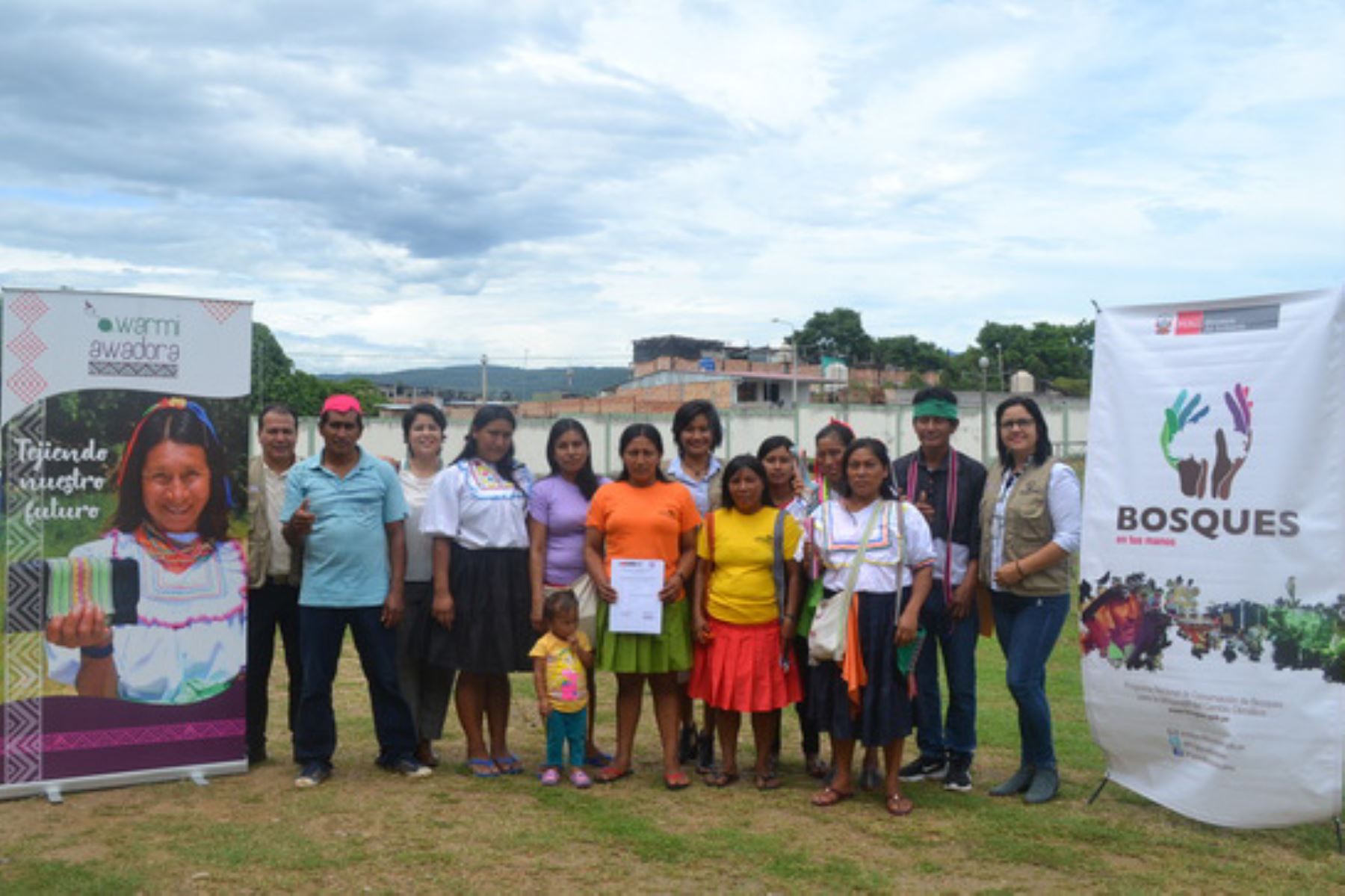 La marca colectiva Warmi Awadora reúne a 46 artesanas indígenas de cinco comunidades kichwas del departamento de San Martín.