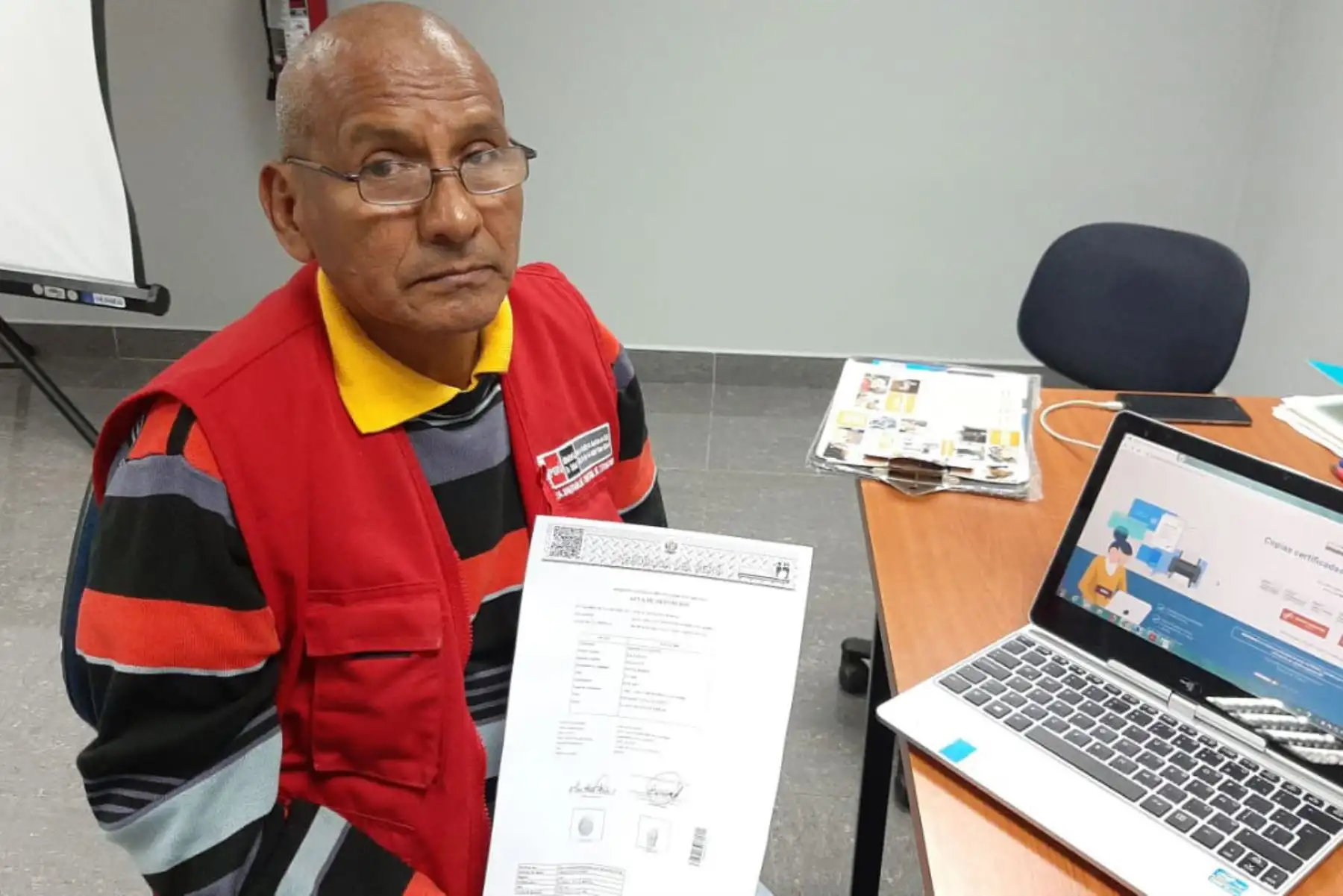Actas registrales de Reniec se pueden obtener desde cualquier computadora. Foto; Andina/difusión