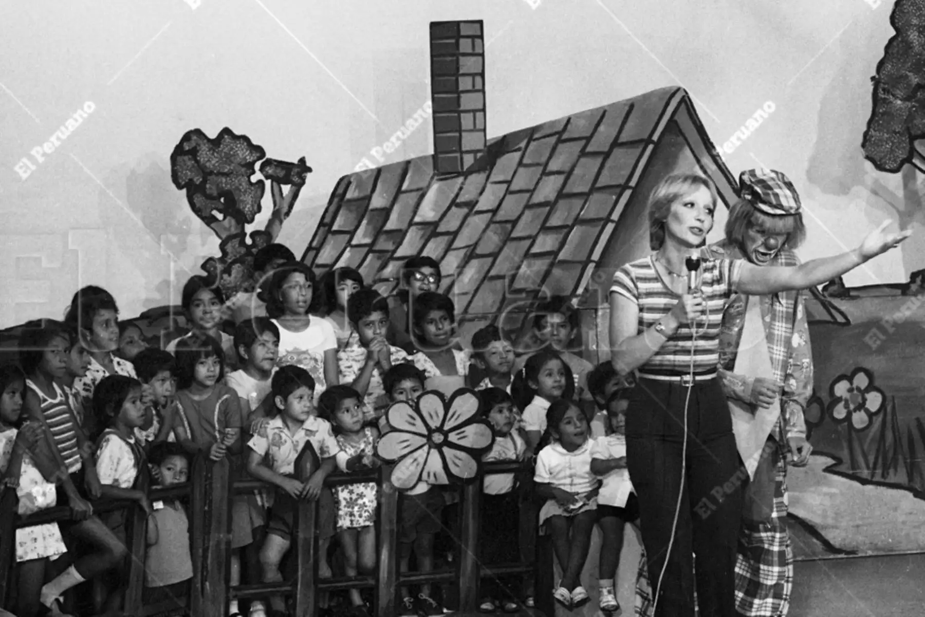 Lima - 28 marzo 1977 / Mirtha Patiño conductora de programa infantil en Canal 7. Foto: ANDINA/ El Peruano