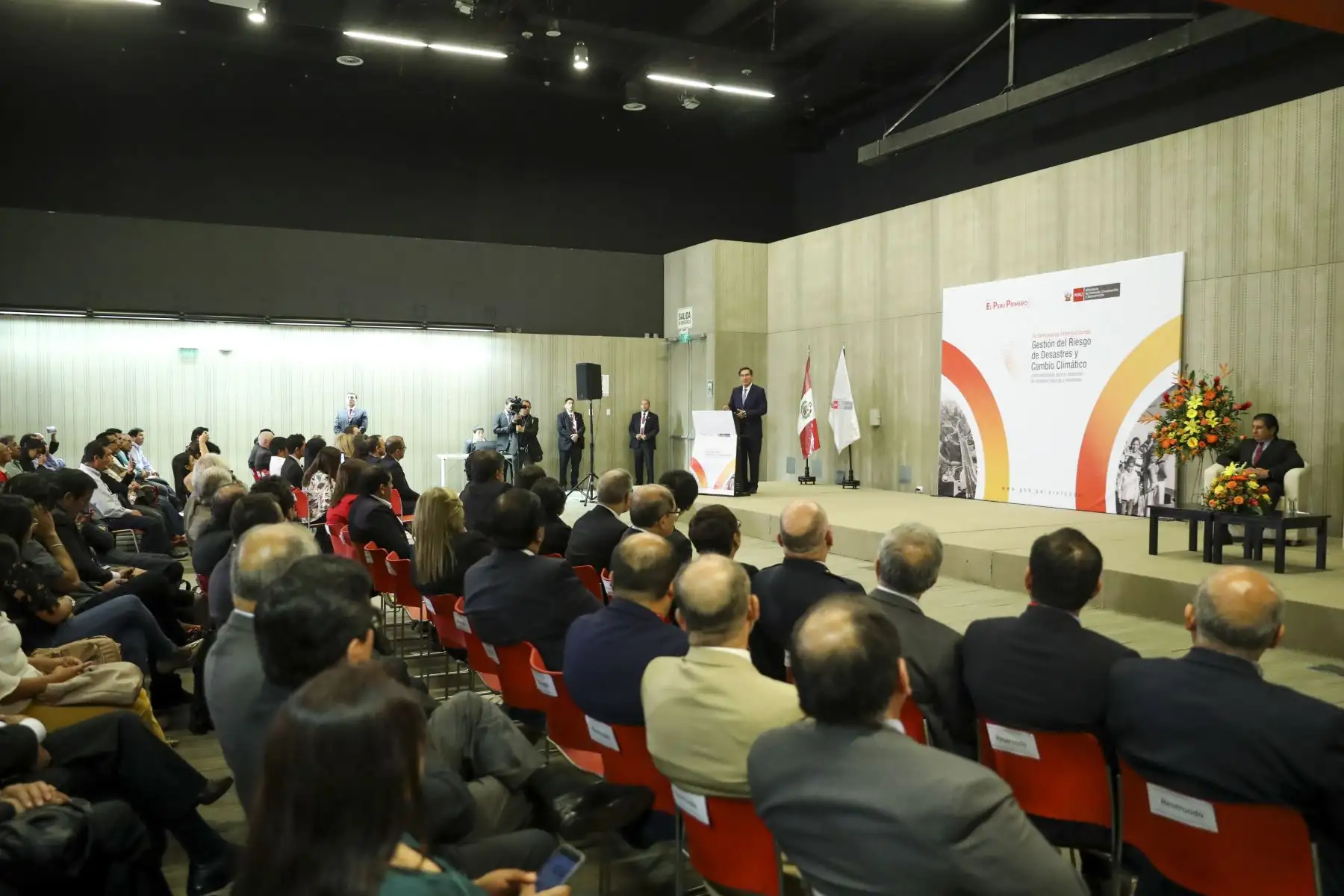 Jefe del Estado, Martin Vizcarra, participó en la Inauguración del IV Seminario Internacional: “Gestión Del Riesgo de Desastres como Estrategia para el Desarrollo De Ciudades Seguras y Resilientes”, organizado por el Ministerio de Vivienda Construcción y Saneamiento.Foto: ANDINA/Prensa Presidencia
