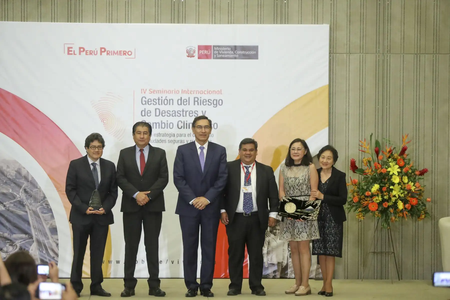 Jefe del Estado, Martin Vizcarra, participó en la Inauguración del IV Seminario Internacional: “Gestión Del Riesgo de Desastres como Estrategia para el Desarrollo De Ciudades Seguras y Resilientes”, organizado por el Ministerio de Vivienda Construcción y Saneamiento.Foto: ANDINA/Prensa Presidencia