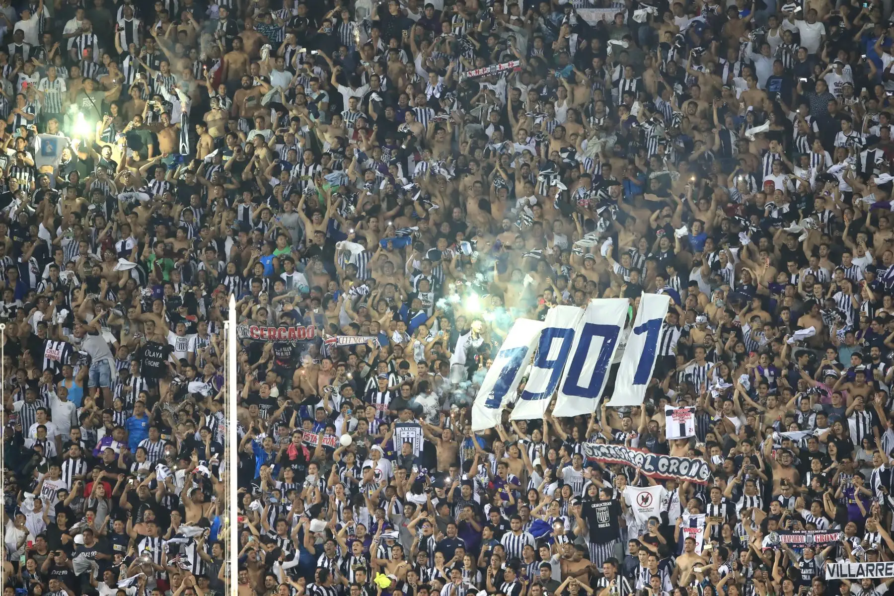 Alianza Lima empató 1-1 con Sporting Cristal y clasificó a la final de la Liga 1

Foto: Andina/Juan Carlos Guzmán Negrini