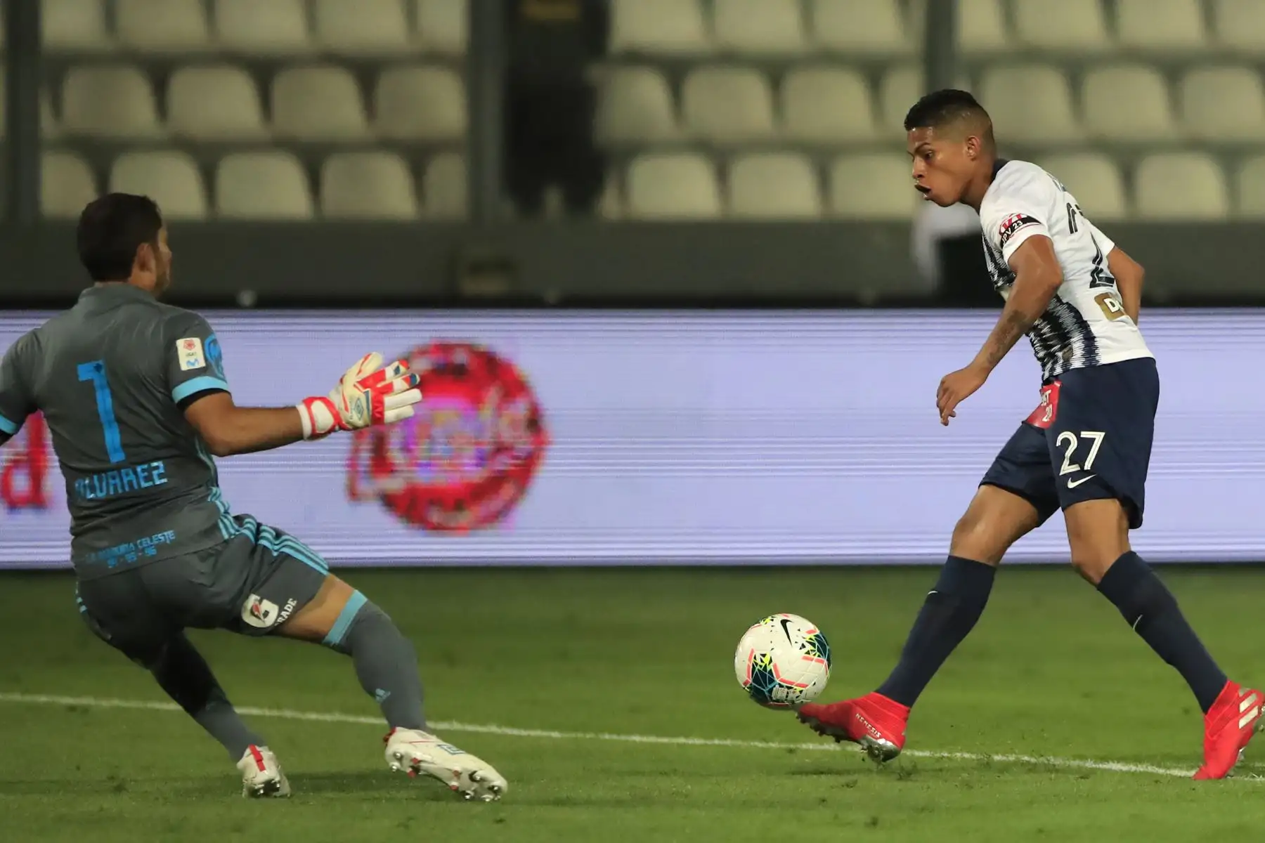 Alianza Lima empató 1-1 con Sporting Cristal y clasificó a la final de la Liga 1Foto: Andina/Juan Carlos Guzmán Negrini