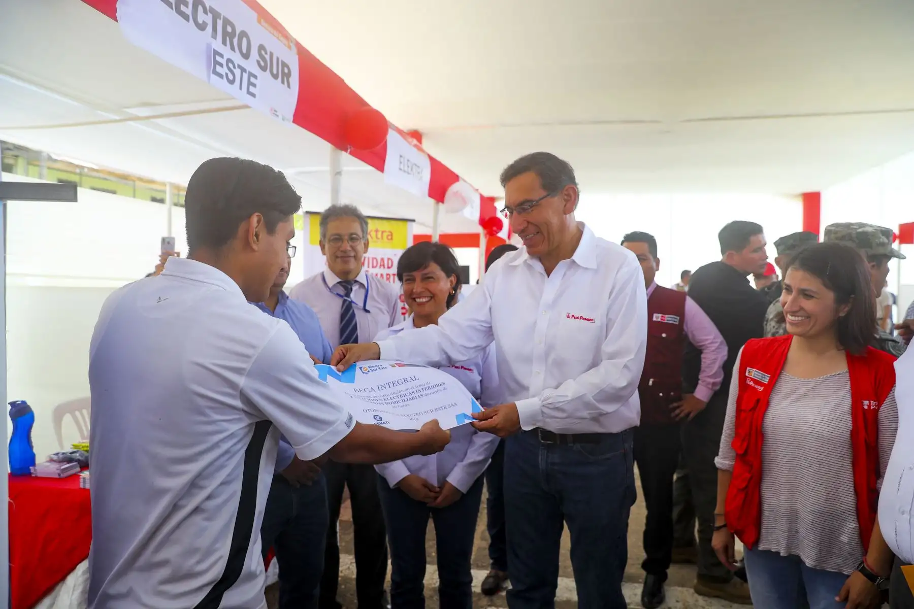 En Madre de Dios, el Jefe de Estado participa en la ceremonia de inicio de obras de proyectos de infraestructura básica del programa Trabaja Perú. Foto: ANDINA/ Prensa Presidencia