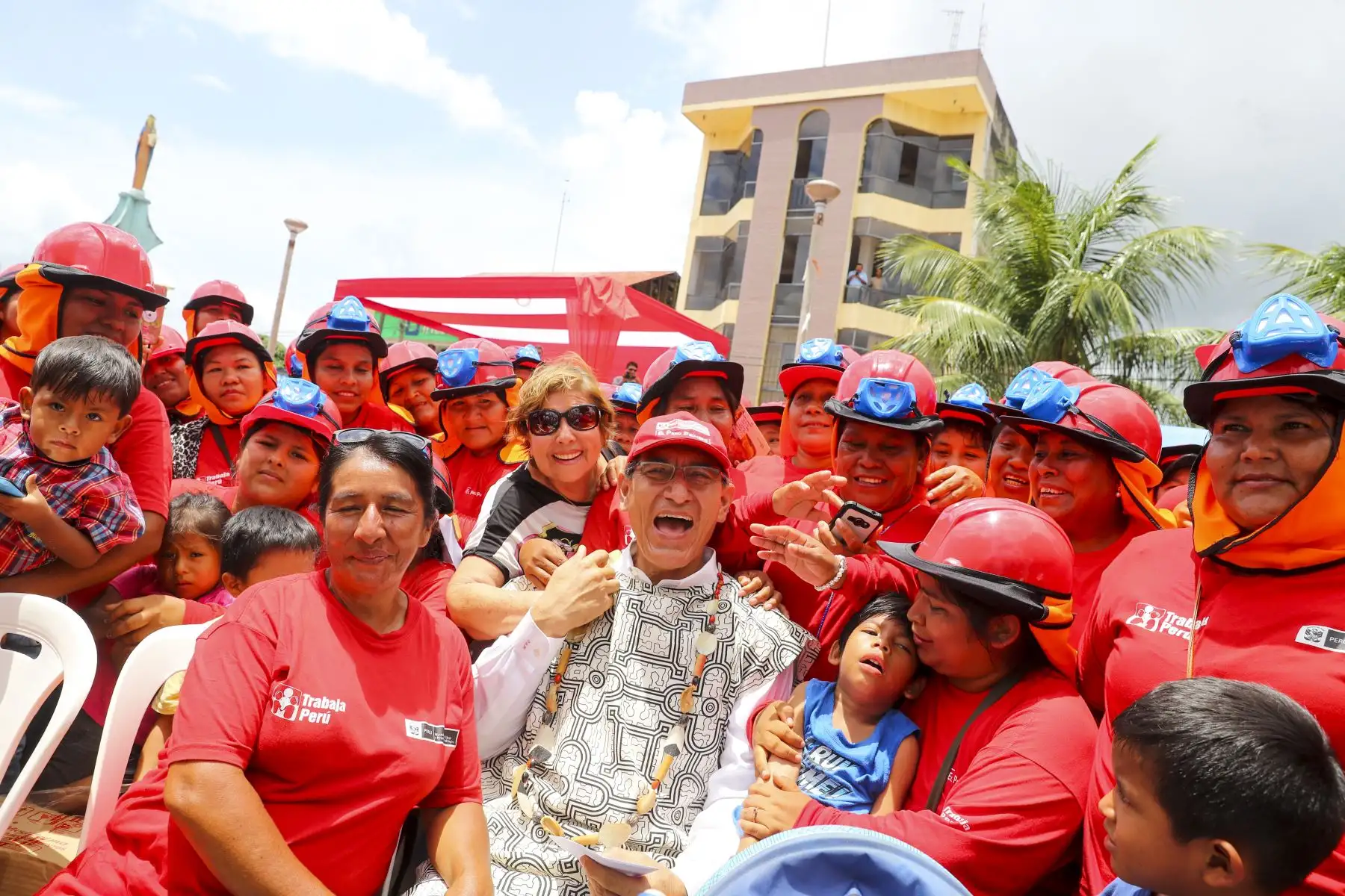En Madre de Dios, el Jefe de Estado participa en la ceremonia de inicio de obras de proyectos de infraestructura básica del programa Trabaja Perú. Foto: ANDINA/ Prensa Presidencia