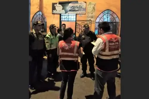 Inspectores de Sunafil investigan situación laboral de trabajadores extranjeros en Huacho.