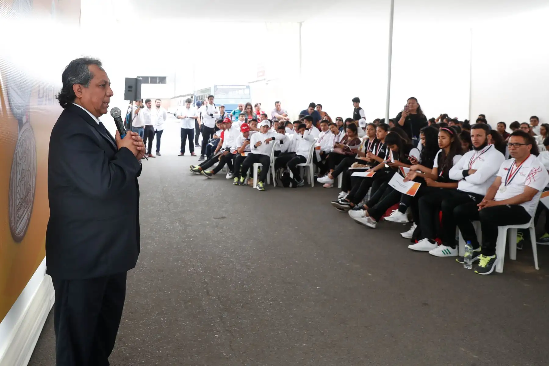 Palabras del Vice ministro, Guido  Rospigliosi en reconocimiento a delegación de  participantes de los Juegos Sudamericanos Escolares Asunción 2019. Foto: ANDINA/Renato Pajuelo