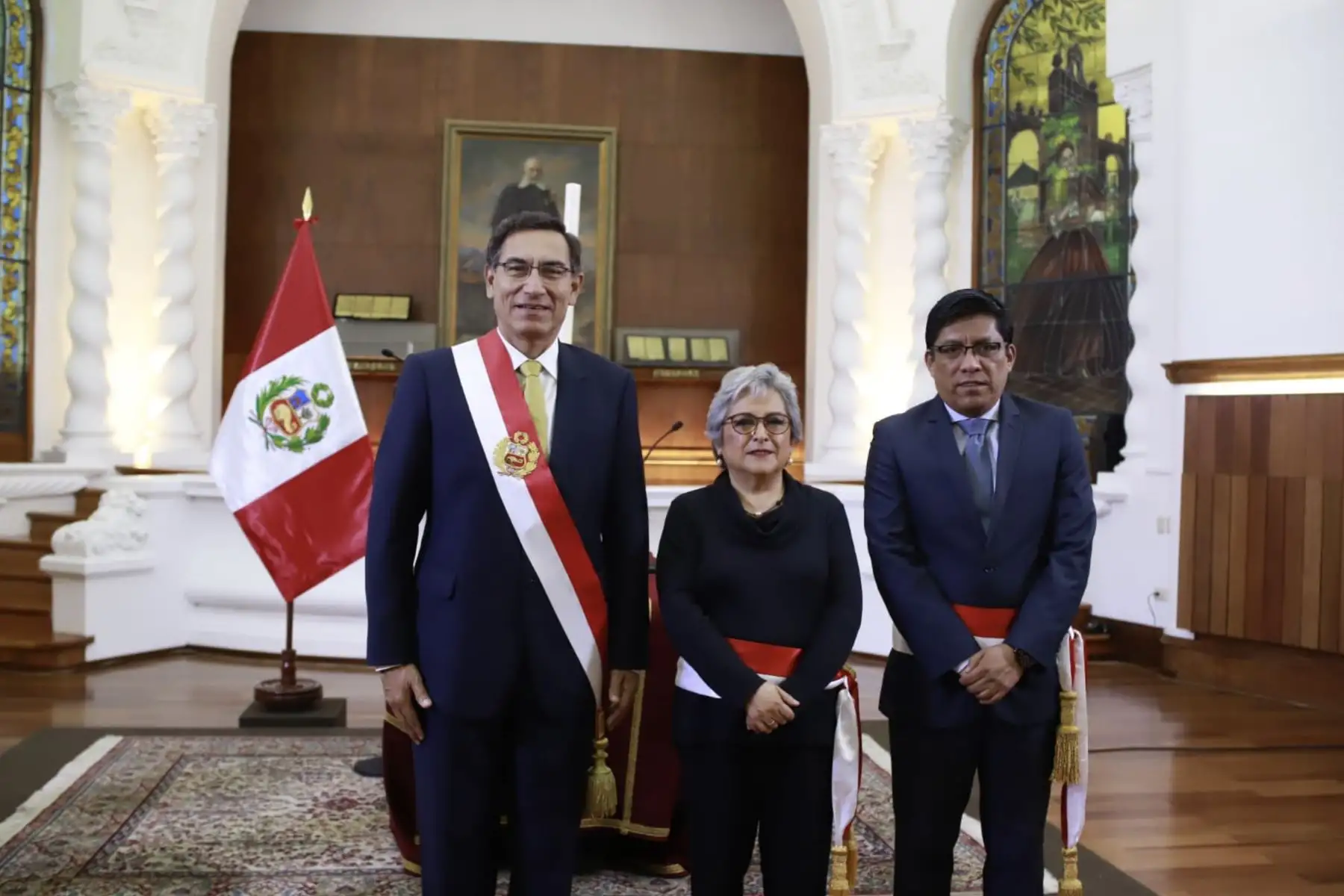 Presidente de la República, Martín Vizcarra juramenta a la nueva a Ministra de Cultura,Sonia Guillén.
Foto: ANDINA/PCM