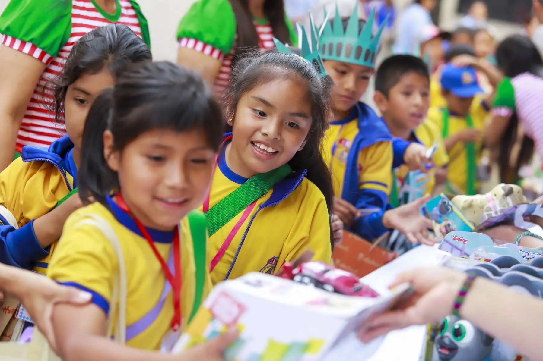 El presidente Martín Vizcarra participó en la feria multisectorial “Mundo de ilusiones”, iniciativa que promueve cultura, conocimiento y el desarrollo de valores en niños y adolescentes en condición de vulnerabilidad.Foto: ANDINA/Prensa Presidencia