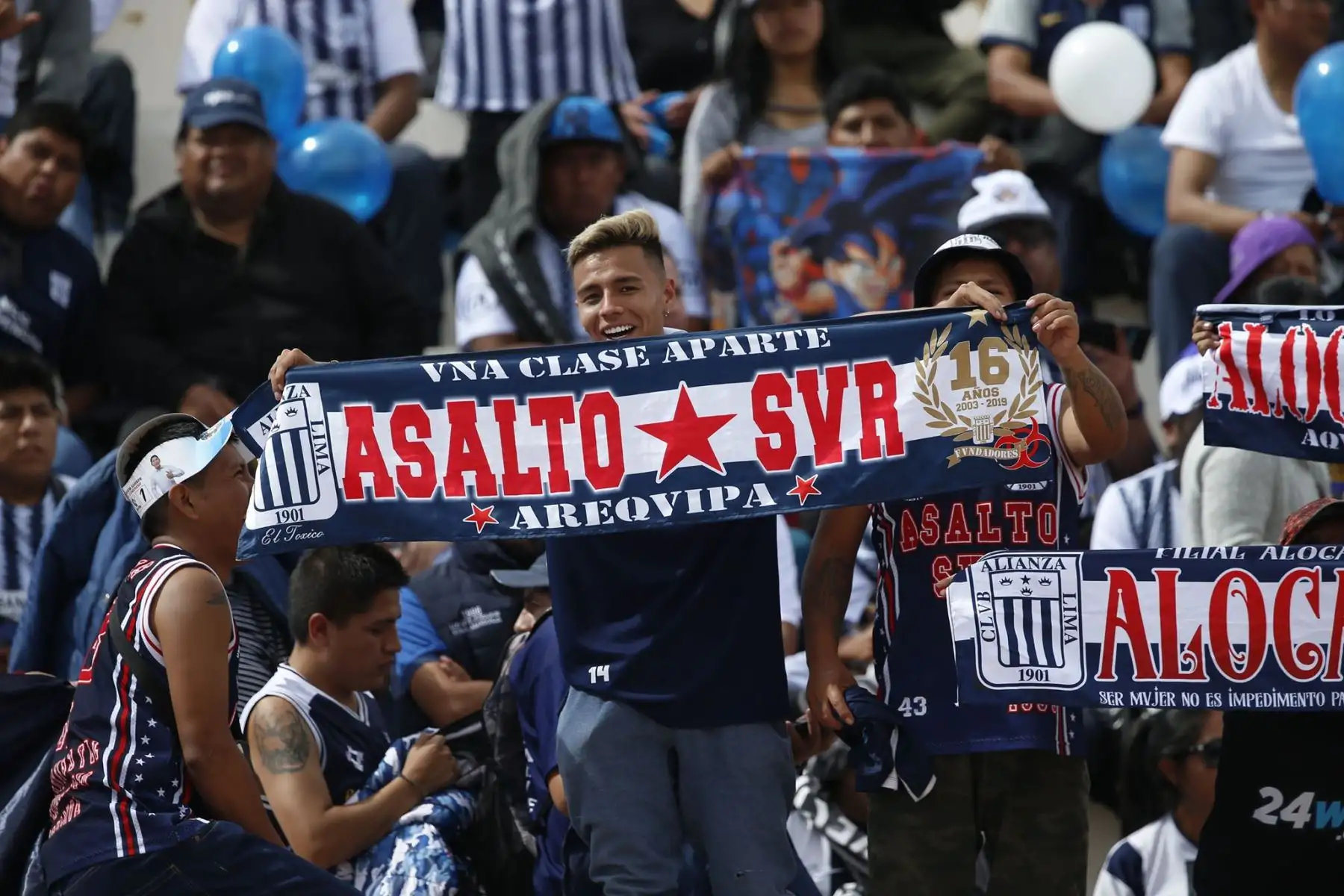 Imágenes previas al partido entre Alianza Lima y Binacional, que disputan en la final del fútbol peruano por la Liga 1.
Foto: ANDINA/Carlos Lezama