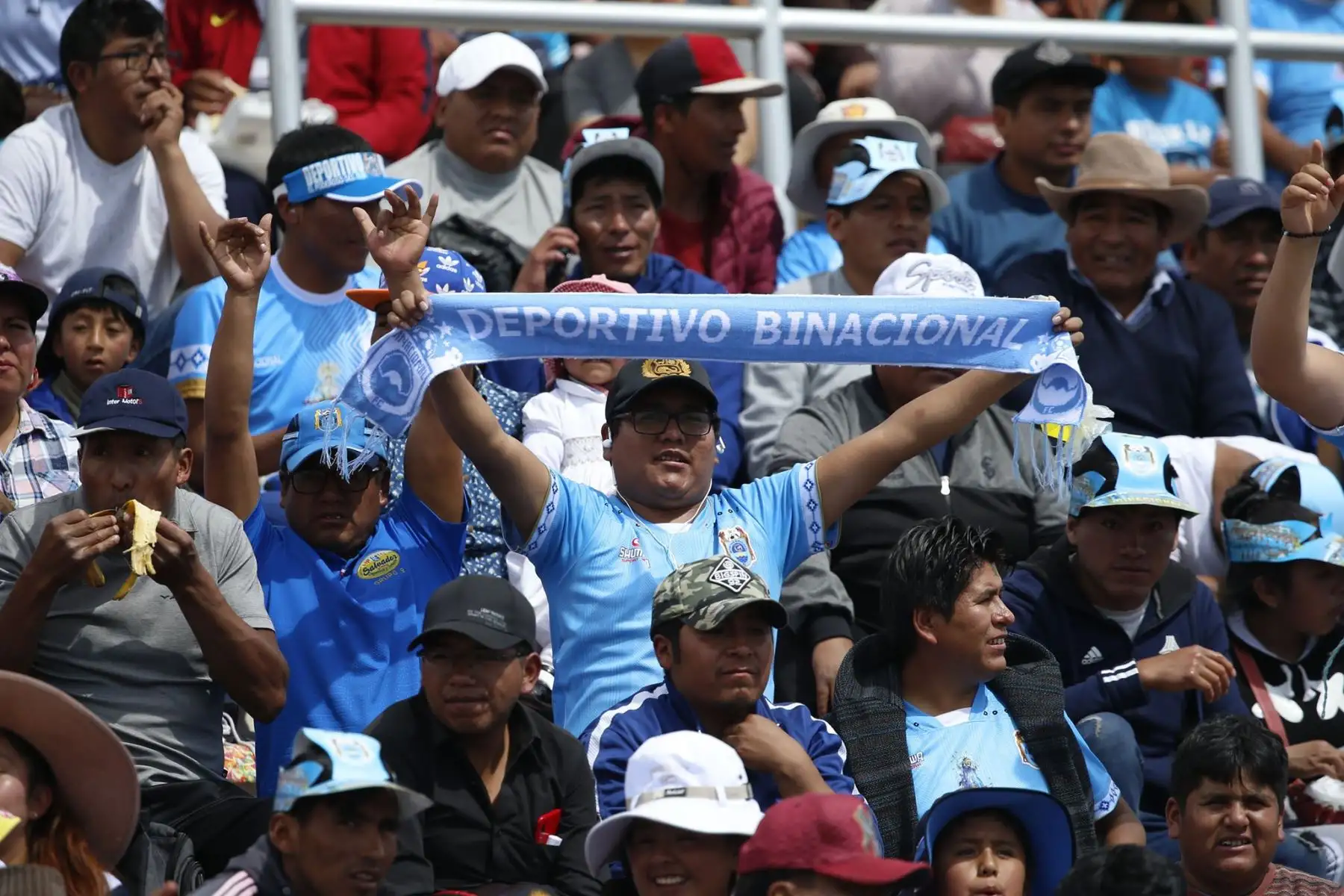 Imágenes previas al partido entre Alianza Lima y Binacional, que disputan en la final del fútbol peruano por la Liga 1.
Foto: ANDINA/Carlos Lezama