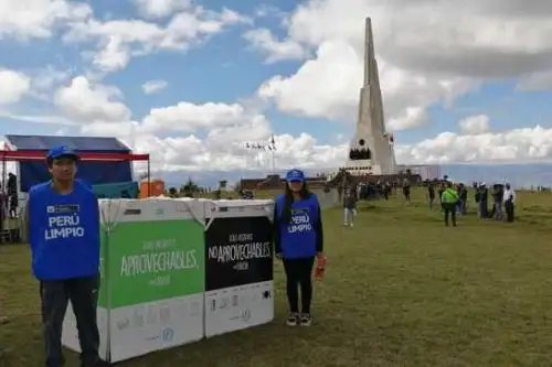 En el Santuario Histórico de la Pampa de Ayacucho se instalaron 20 contenedores diferenciados entre residuos sólidos aprovechables y no aprovechables.