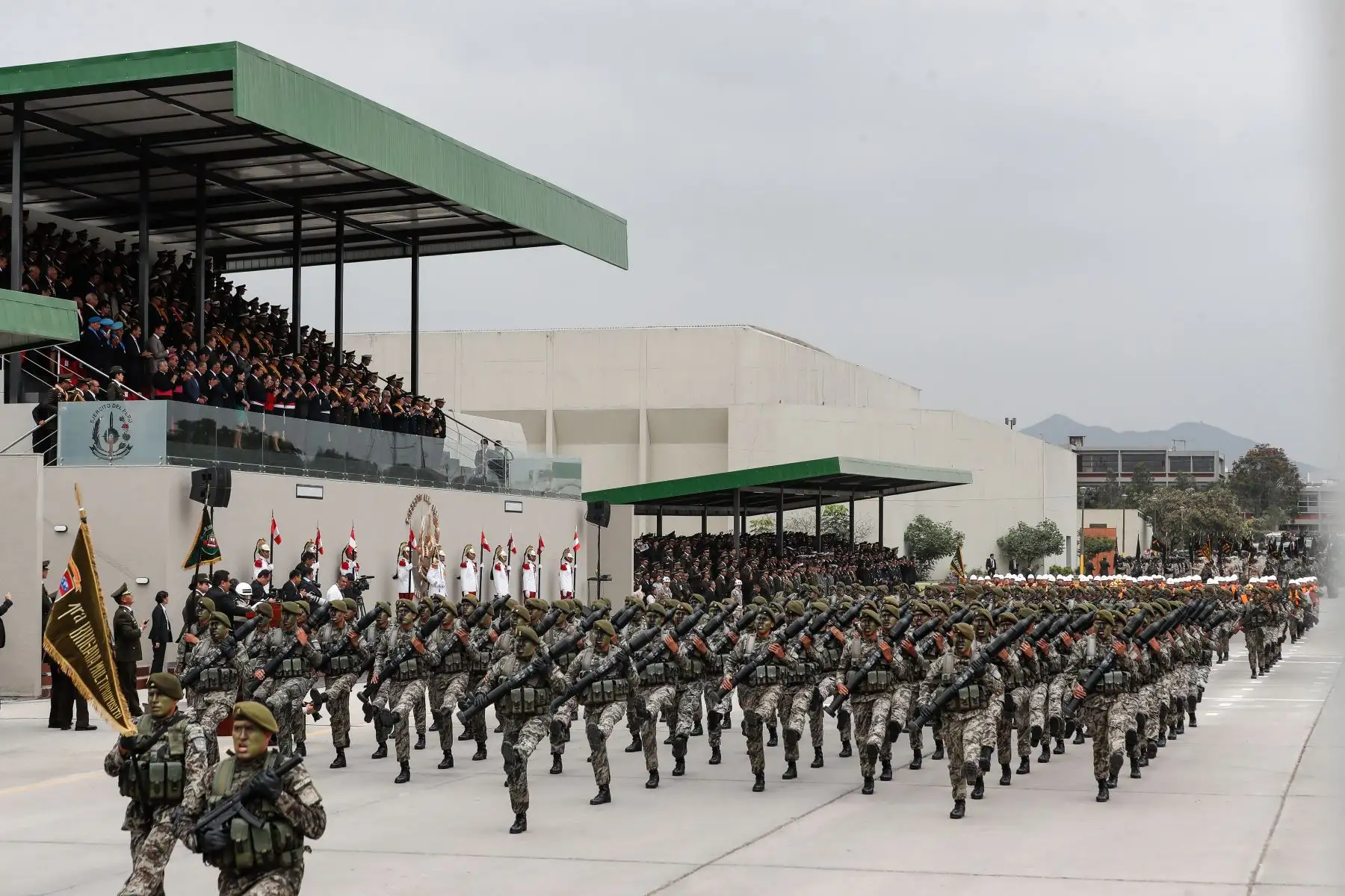 Ceremonia por el Día del Ejército del Perú. Foto: ANDINA/Renato Pajuelo