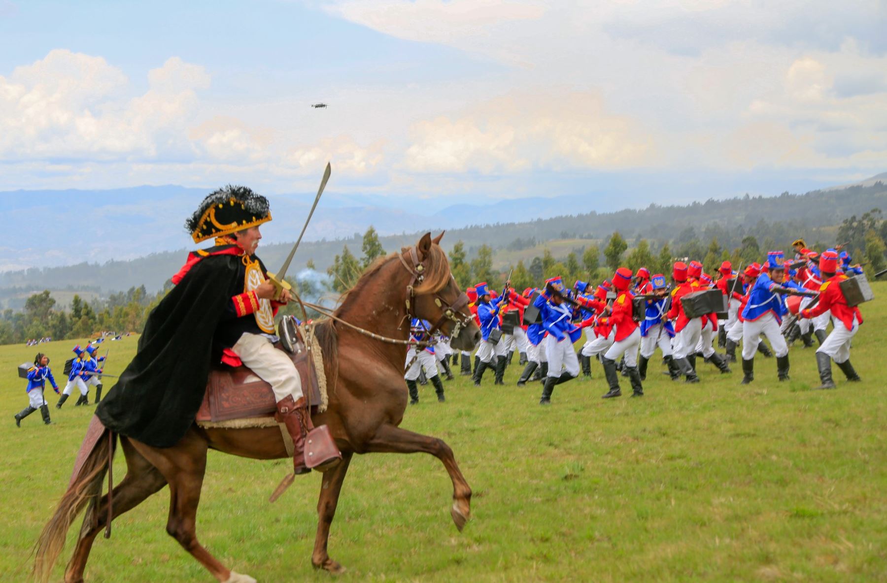 Así se vivió la escenificación de la histórica batalla de Ayacucho en la Pampa de la Quinua. ANDINA/Difusión